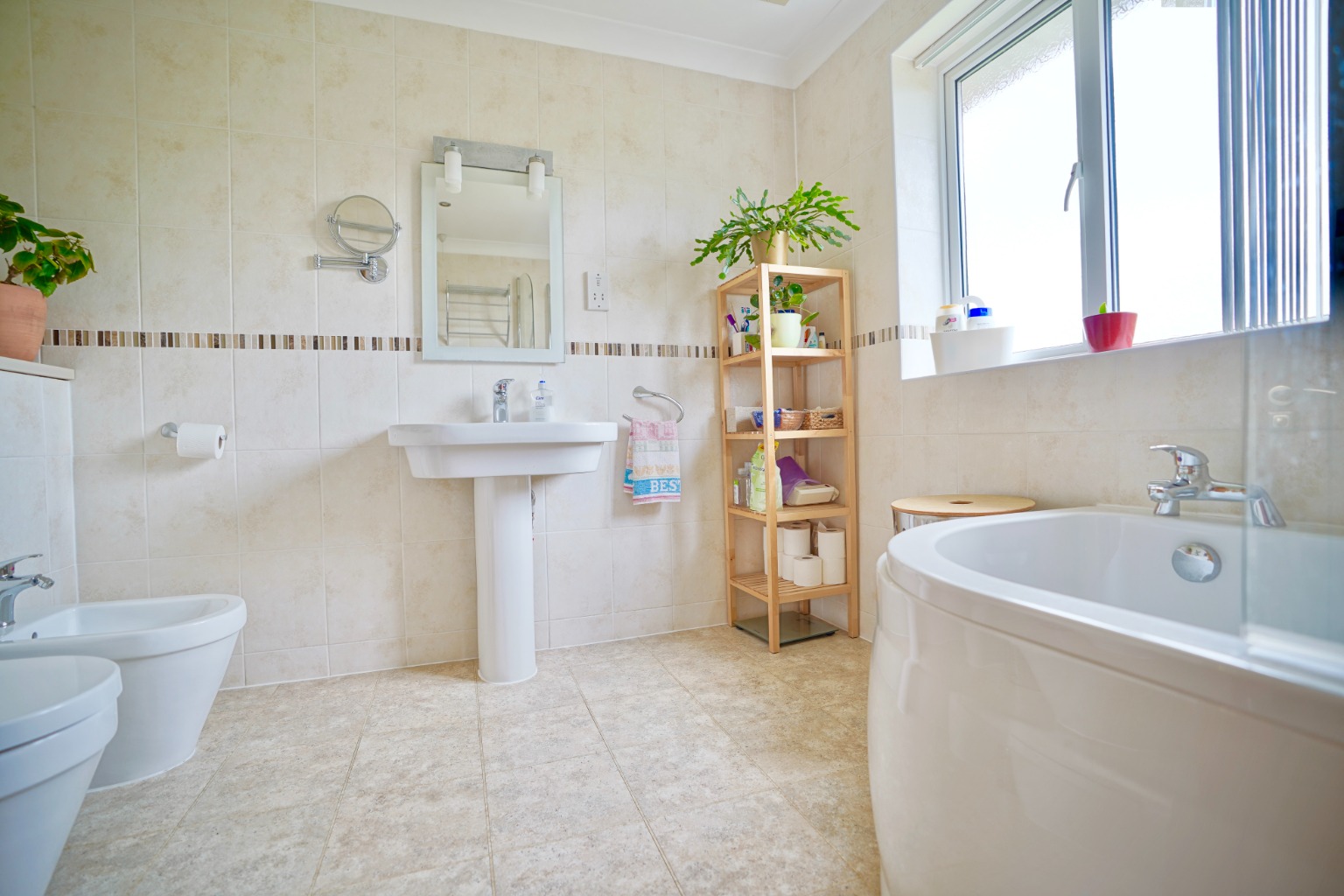 4 bed detached house for sale in Coniston Close, Huntingdon  - Property Image 8