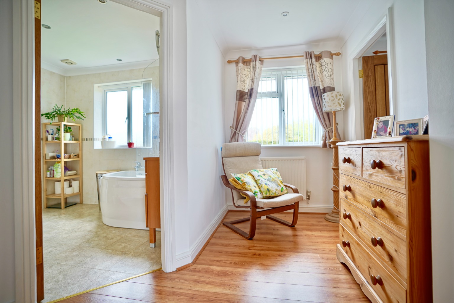 4 bed detached house for sale in Coniston Close, Huntingdon  - Property Image 12