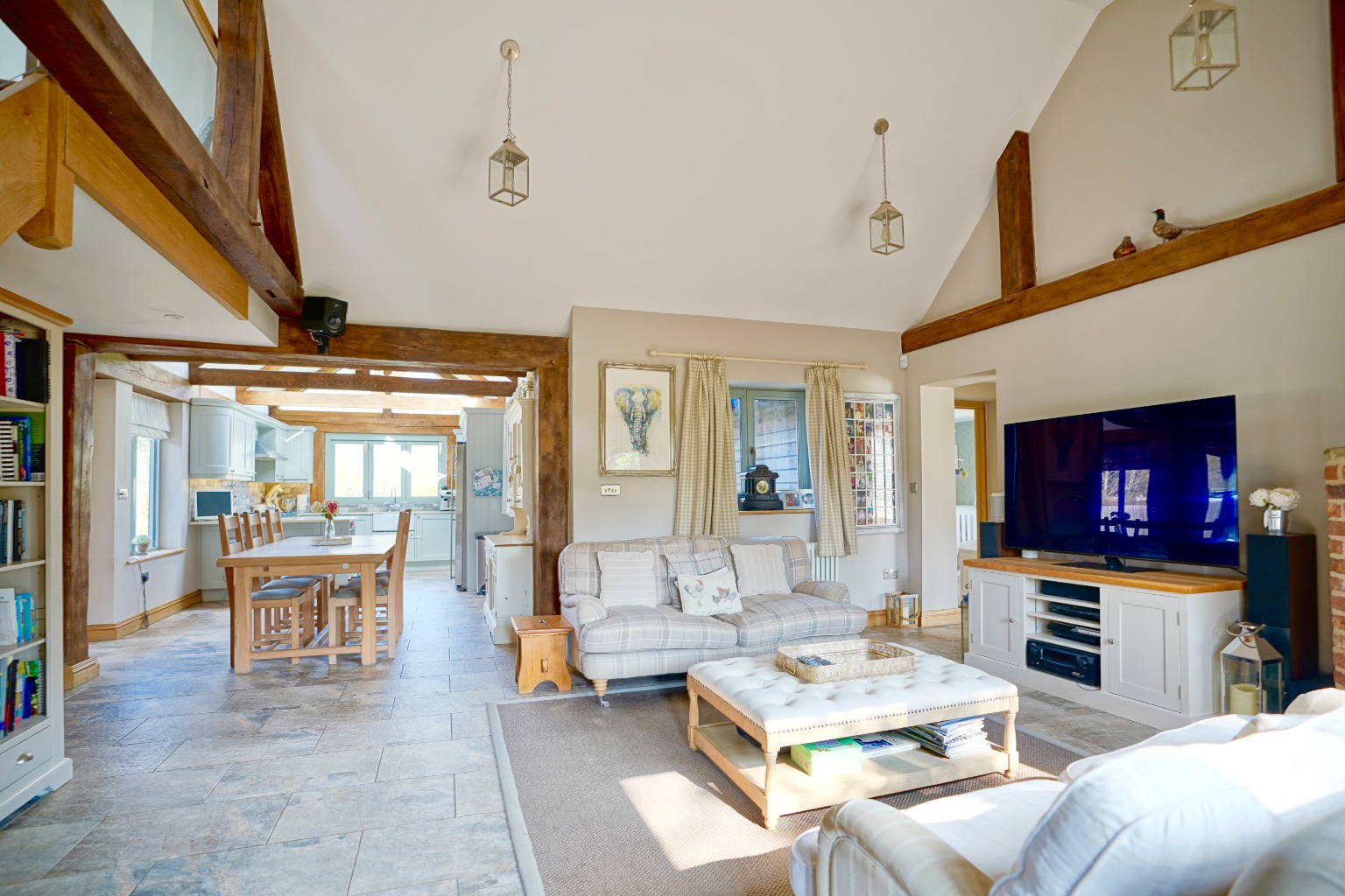 4 bed detached house for sale in Gloucester Road, Huntingdon 3