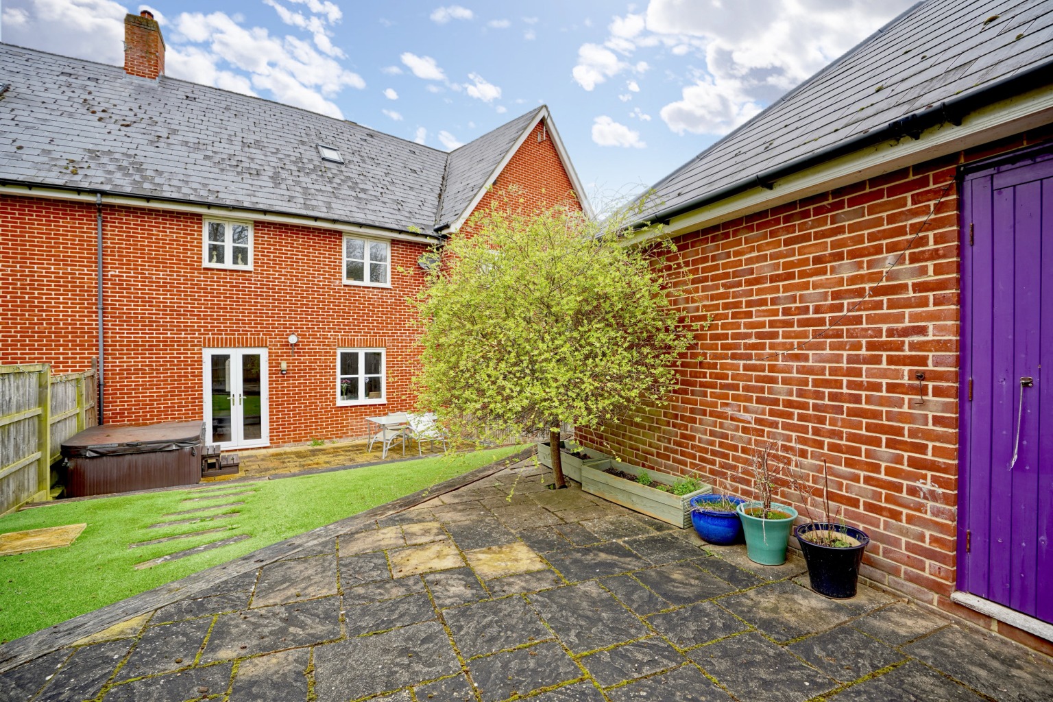 4 bed terraced house for sale in South Park Drive, Cambridgeshire  - Property Image 14