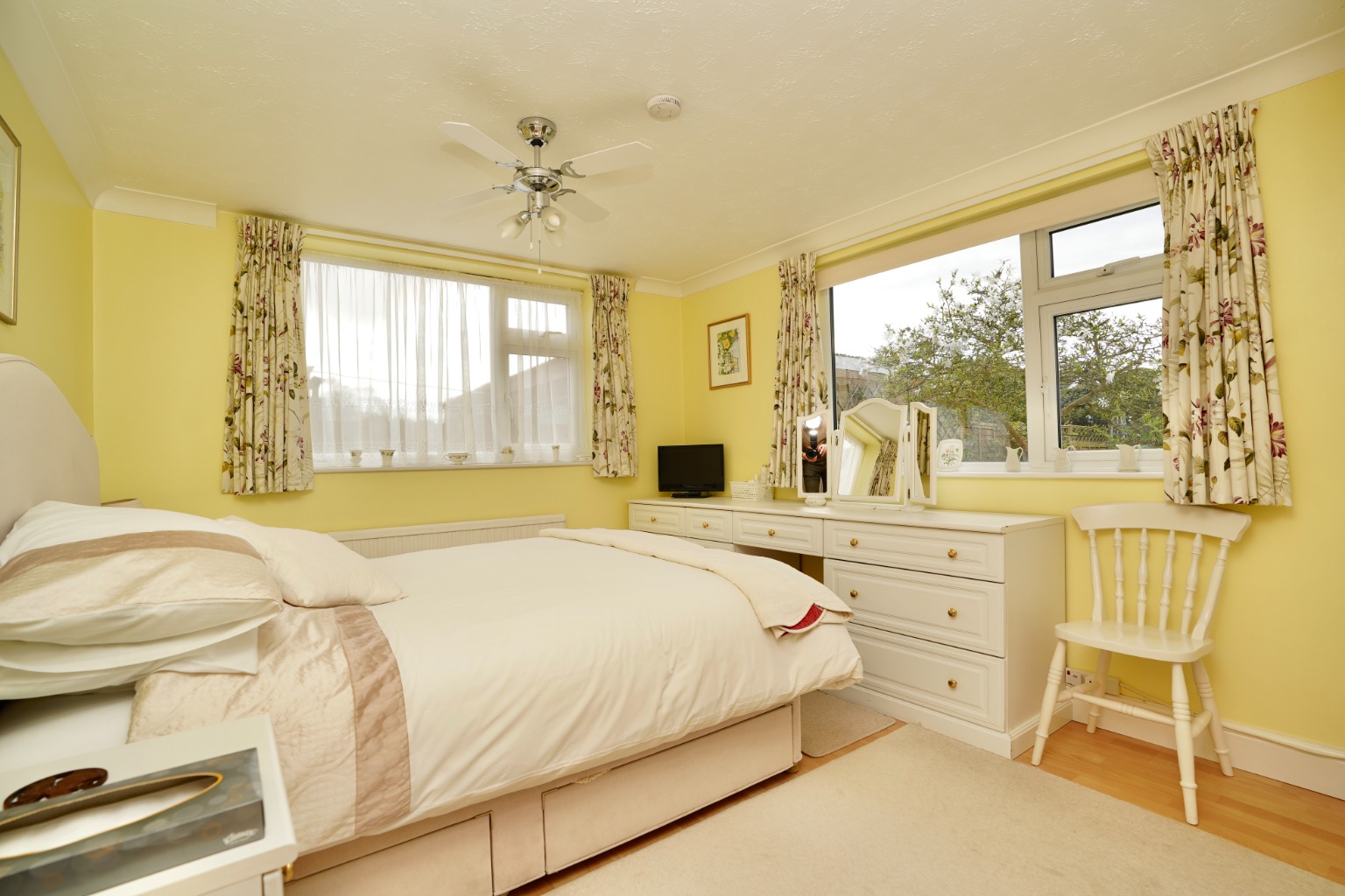3 bed detached bungalow for sale in Parkhall Road, Huntingdon  - Property Image 13