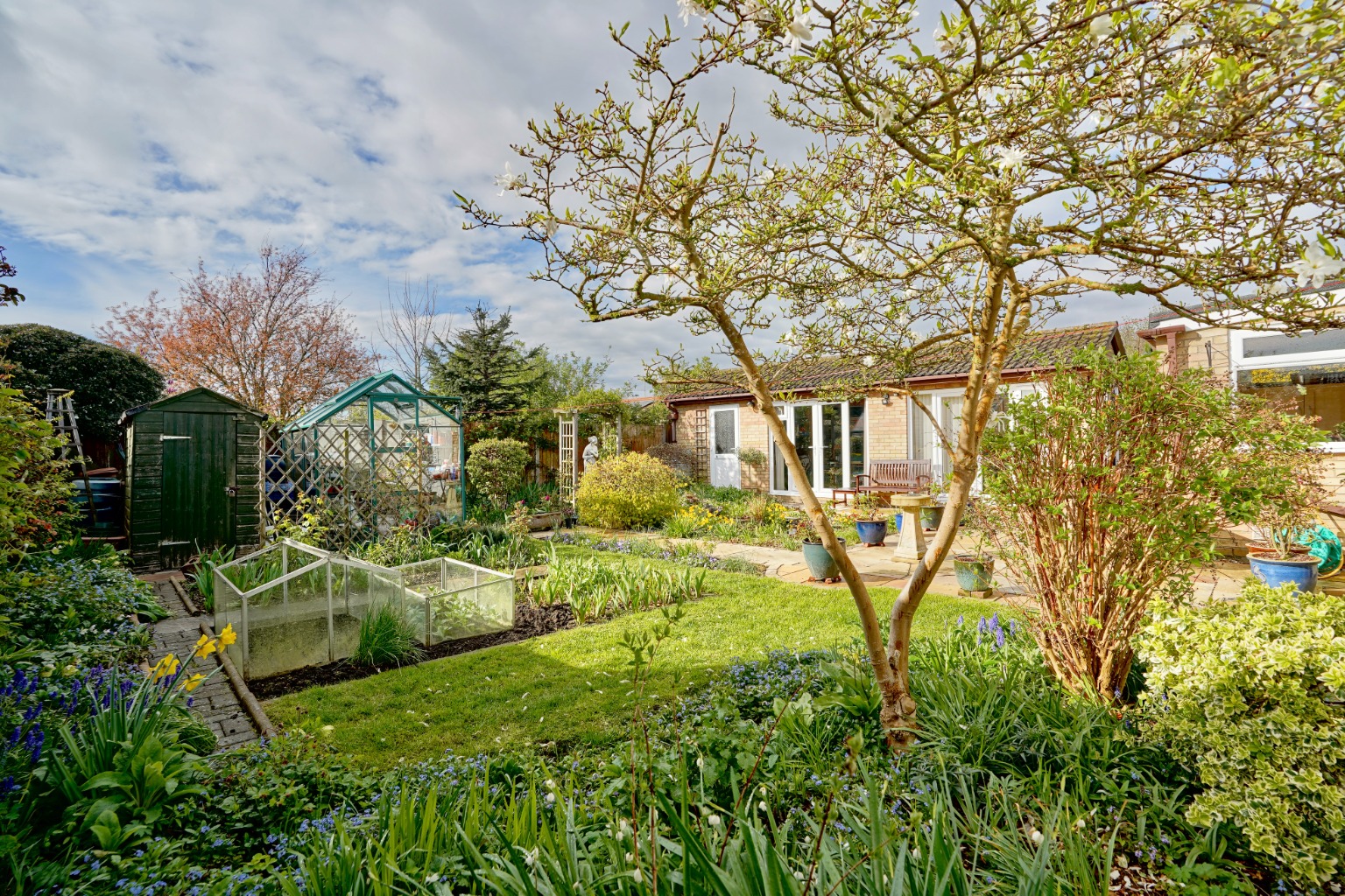 3 bed detached bungalow for sale in Parkhall Road, Huntingdon  - Property Image 5