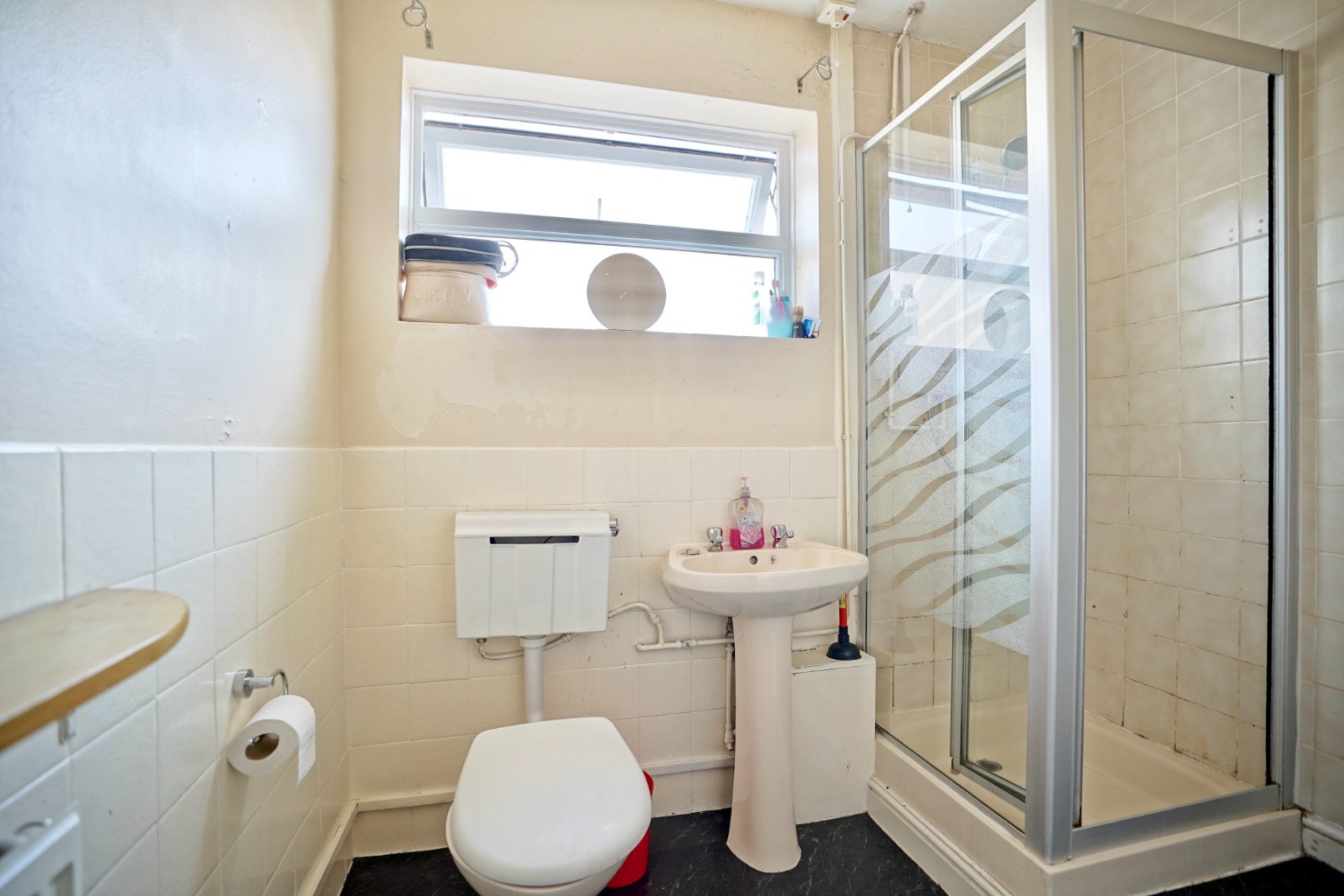 3 bed bungalow for sale in Tythe Piece, Huntingdon  - Property Image 8