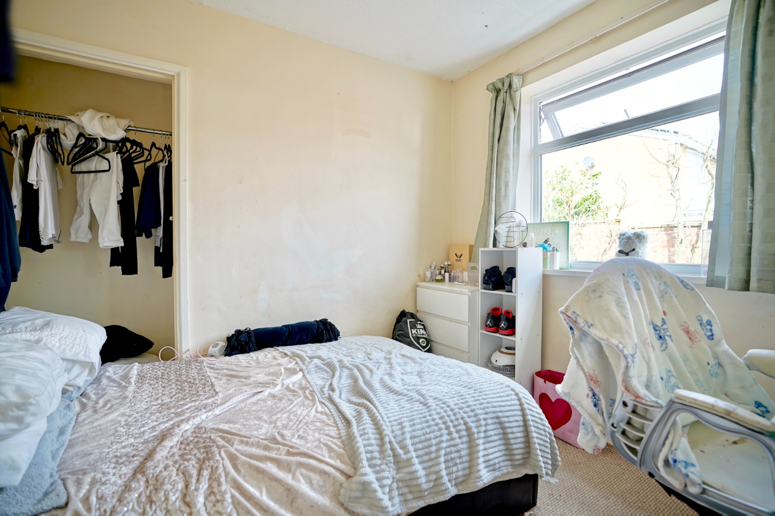 3 bed bungalow for sale in Tythe Piece, Huntingdon  - Property Image 7