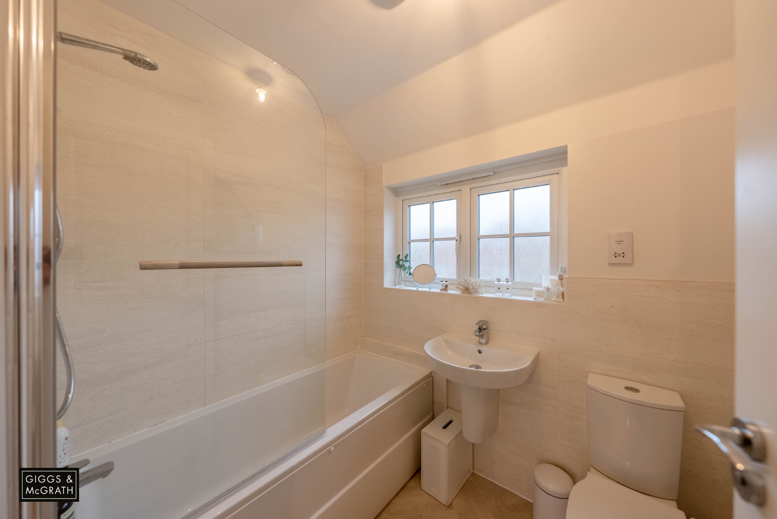 3 bed semi-detached house for sale in Senliz Road, Huntingdon 12