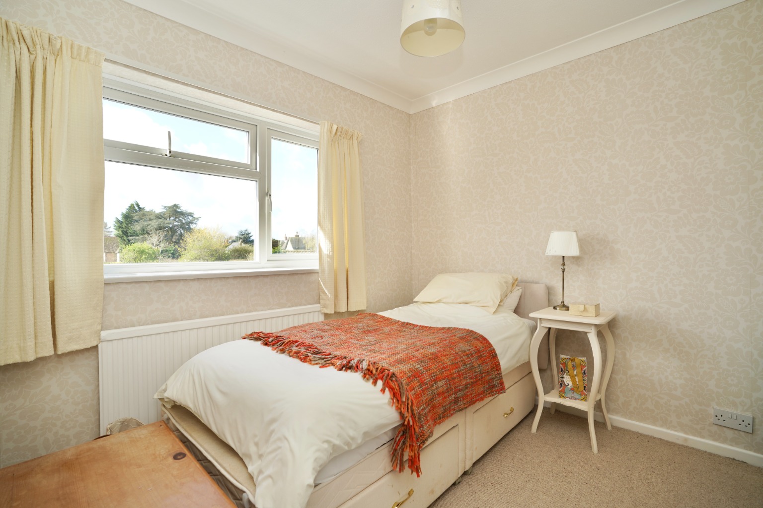 3 bed semi-detached house for sale in Thrapston Road, Huntingdon  - Property Image 9