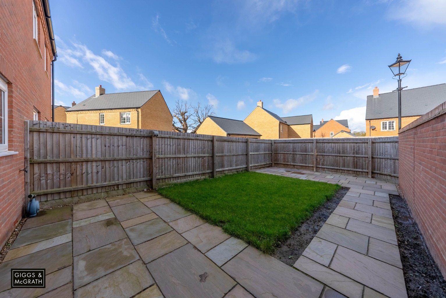 3 bed semi-detached house for sale in Hetley Close, Huntingdon  - Property Image 16
