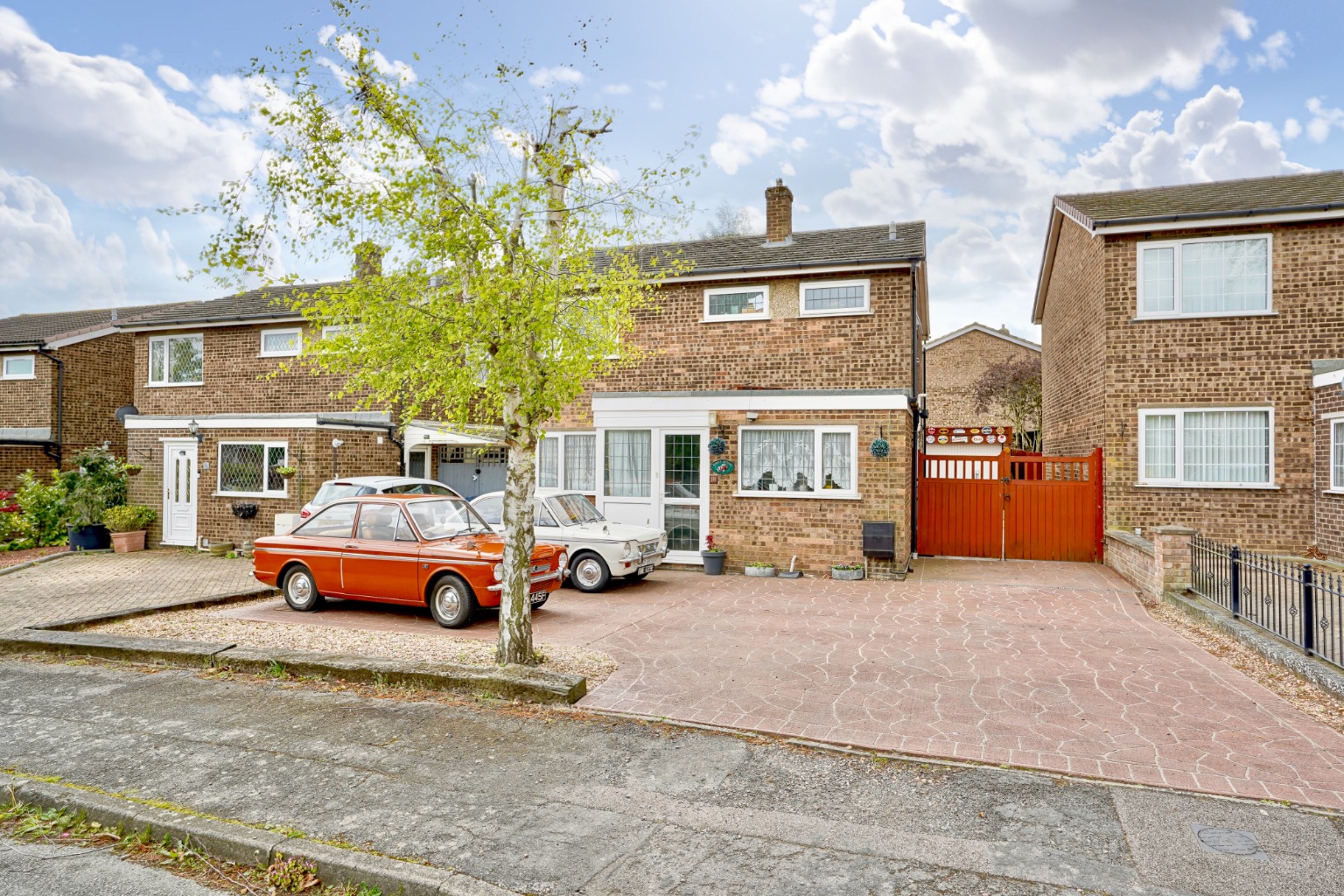 3 bed detached house for sale in Maryland Avenue, Huntingdon 10