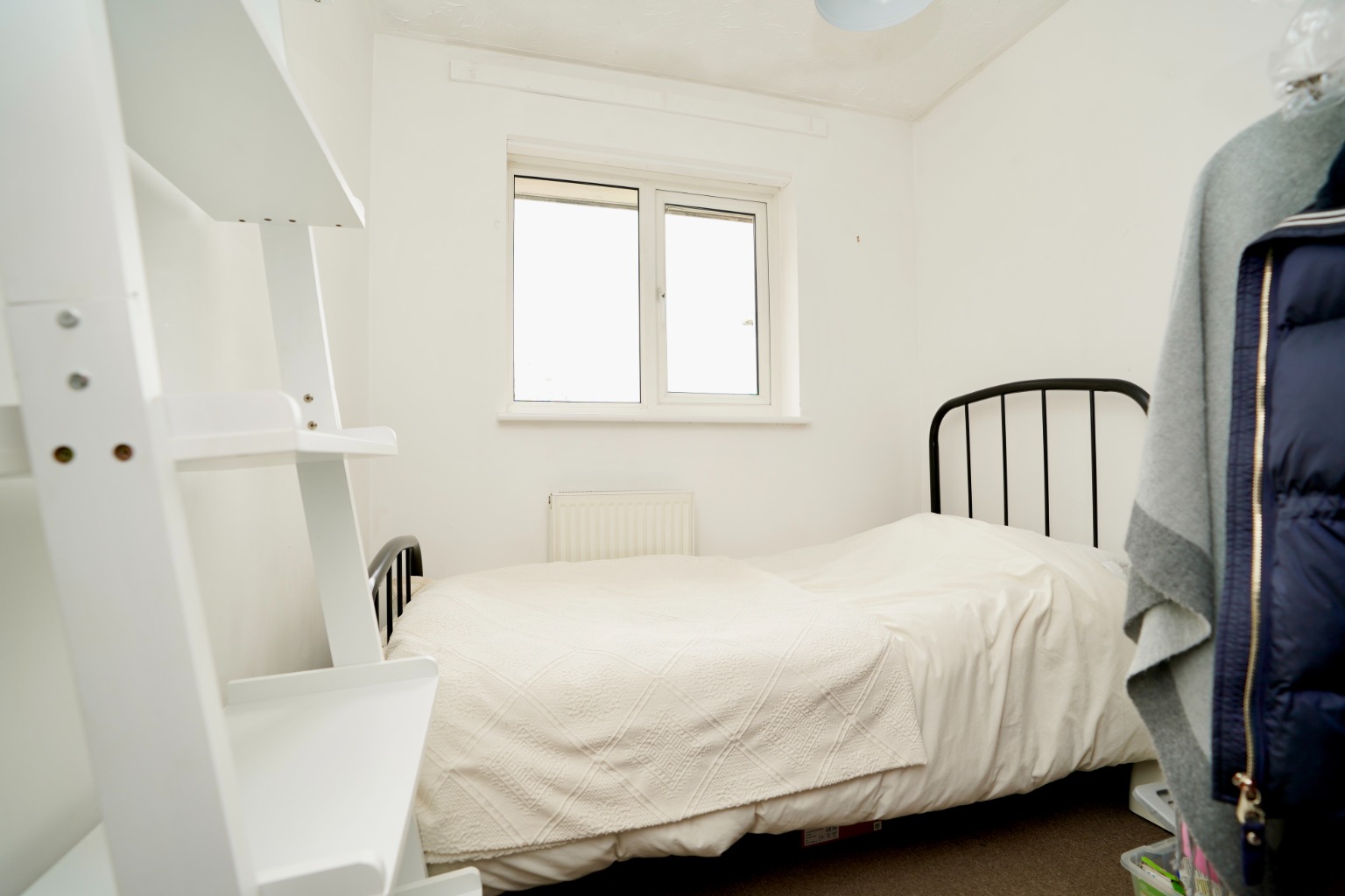 4 bed detached house for sale in Lake Way, Huntingdon 6