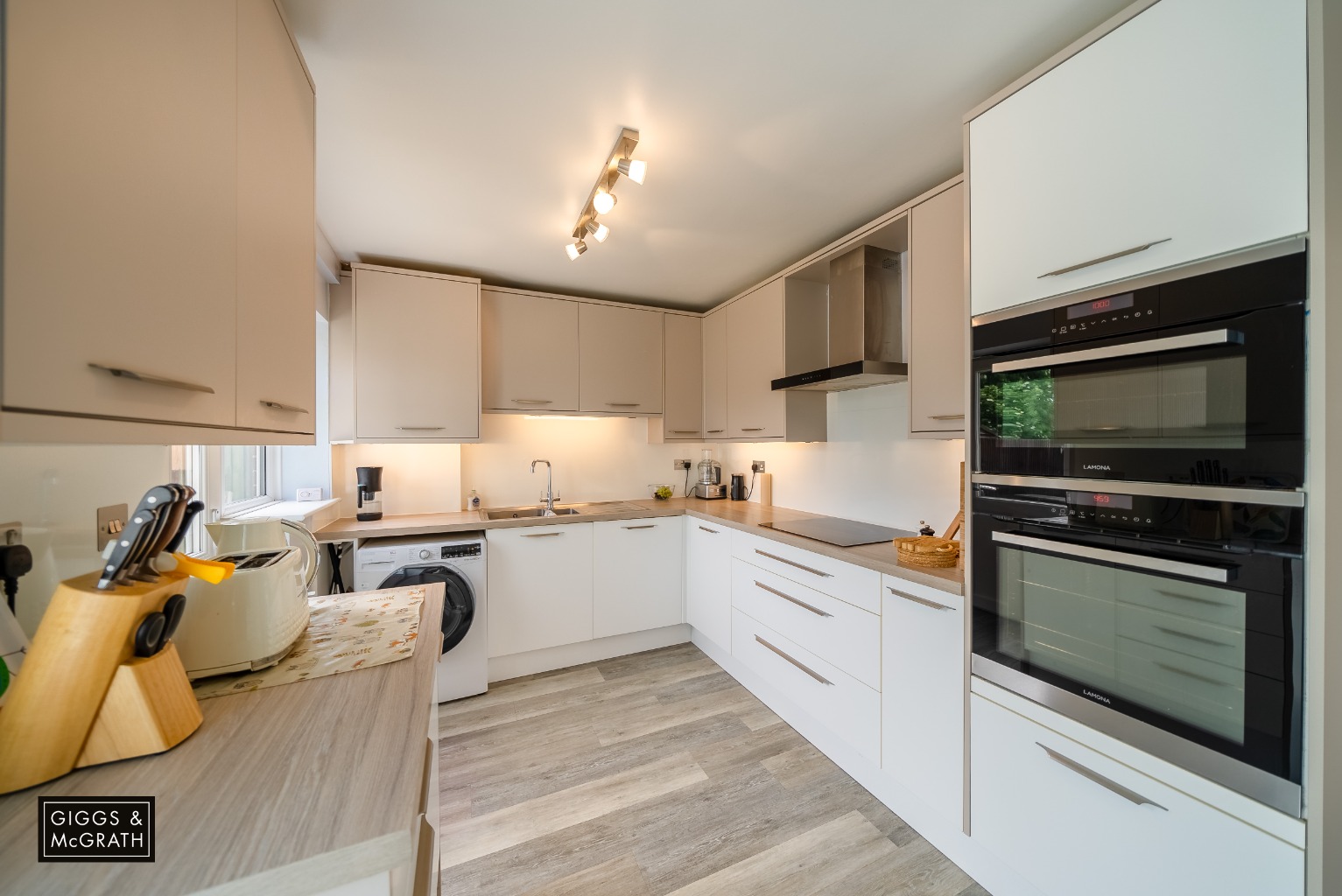 3 bed semi-detached house for sale in Anderson Crescent, Huntingdon 3