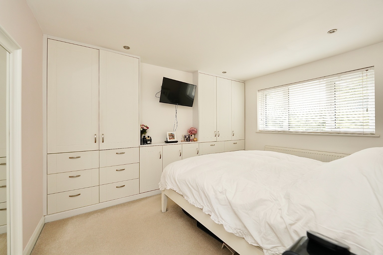 4 bed semi-detached house for sale in Hill Estate, Huntingdon  - Property Image 11