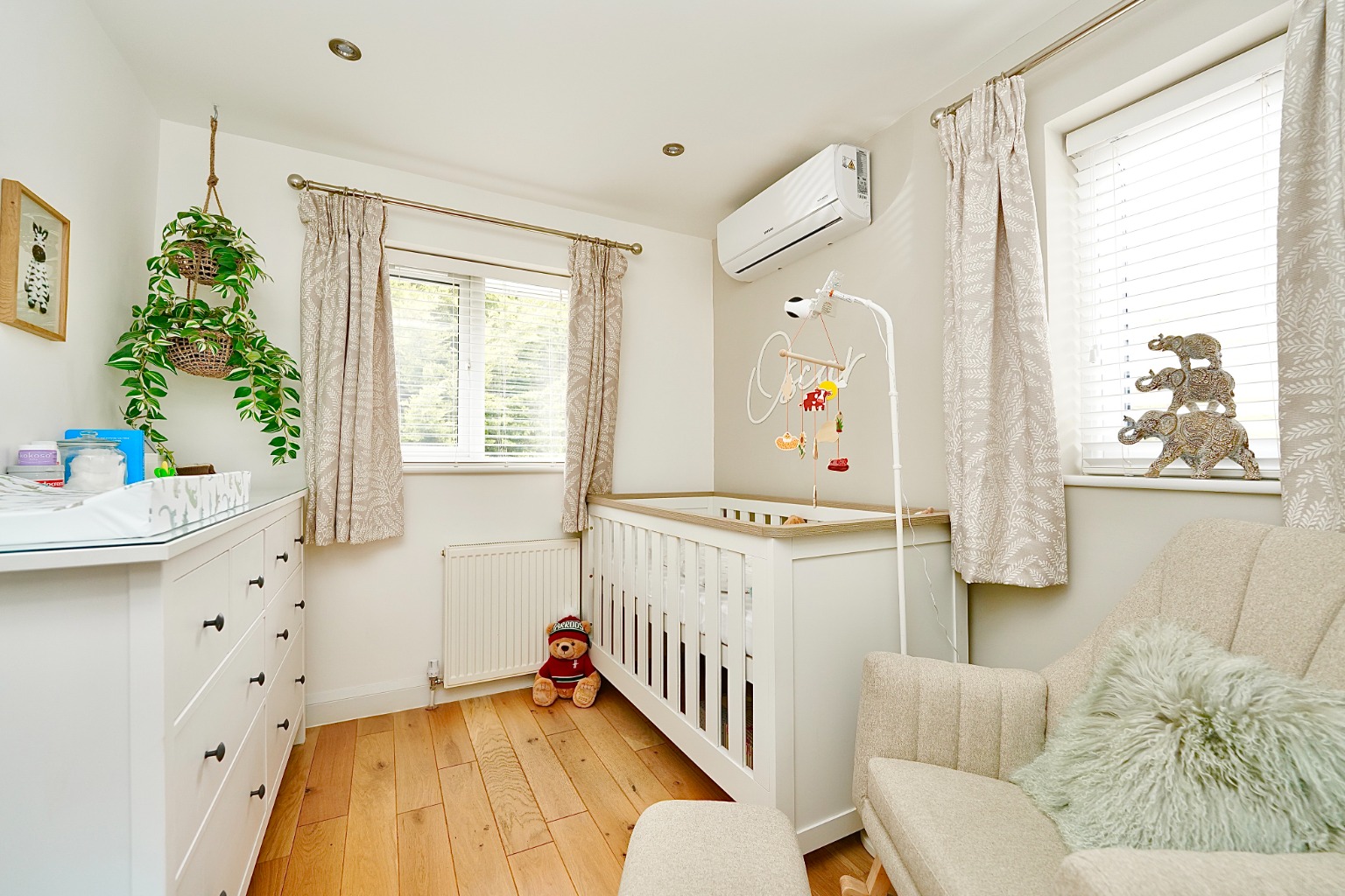 4 bed semi-detached house for sale in Hill Estate, Huntingdon  - Property Image 13