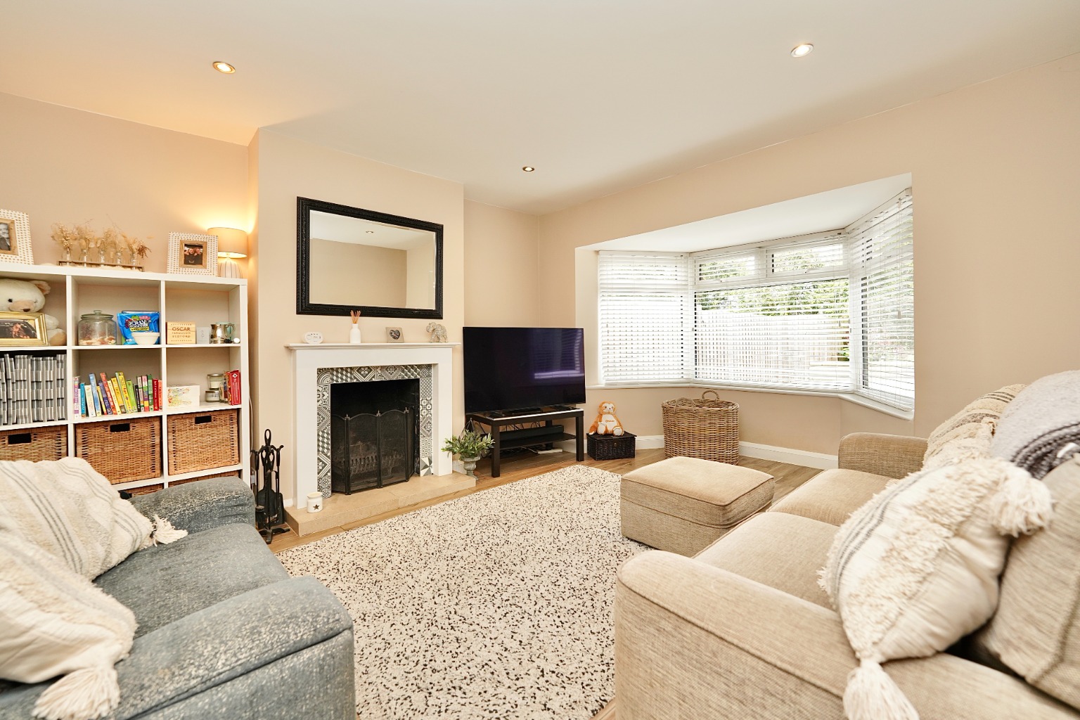 4 bed semi-detached house for sale in Hill Estate, Huntingdon  - Property Image 5