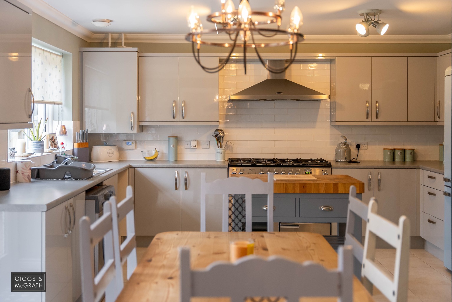 4 bed detached house for sale in Pinner Lane, Huntingdon 4