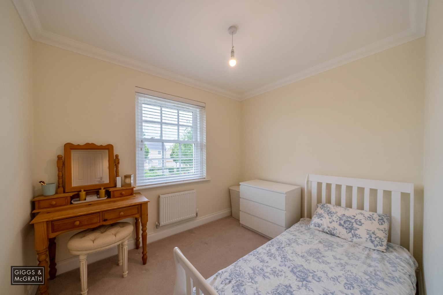 4 bed detached house for sale in Pinner Lane, Huntingdon 15