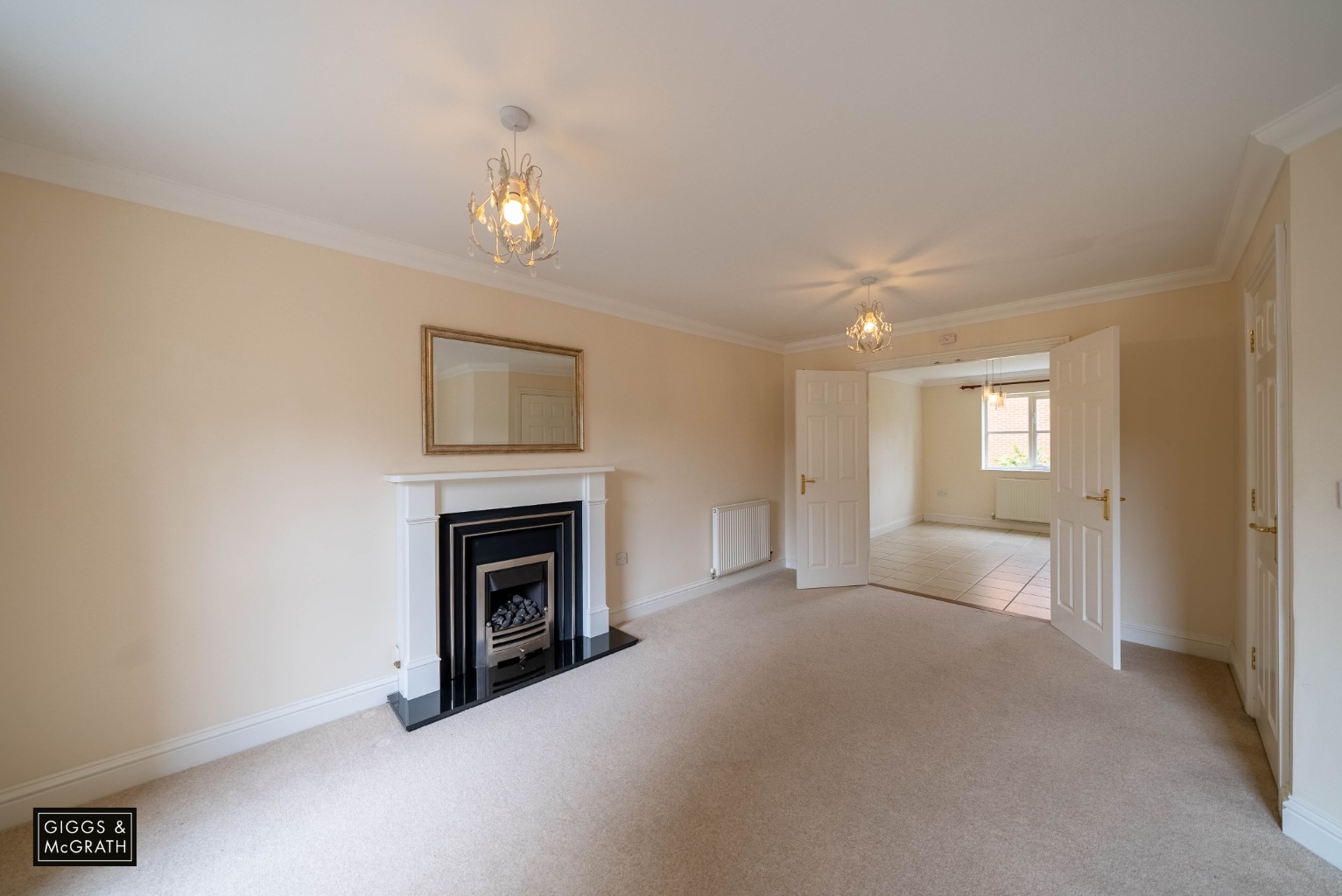 5 bed end of terrace house for sale in South Park Drive, Cambridge 1