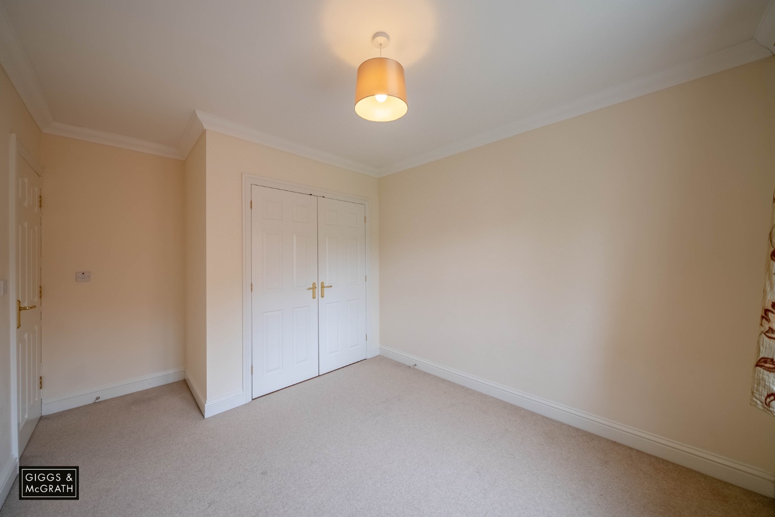5 bed end of terrace house for sale in South Park Drive, Cambridge 15