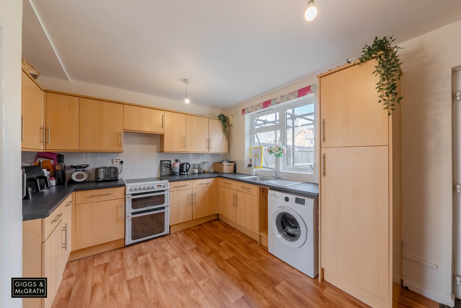 3 bed semi-detached house for sale in Belle Isle Crescent, Huntingdon  - Property Image 4