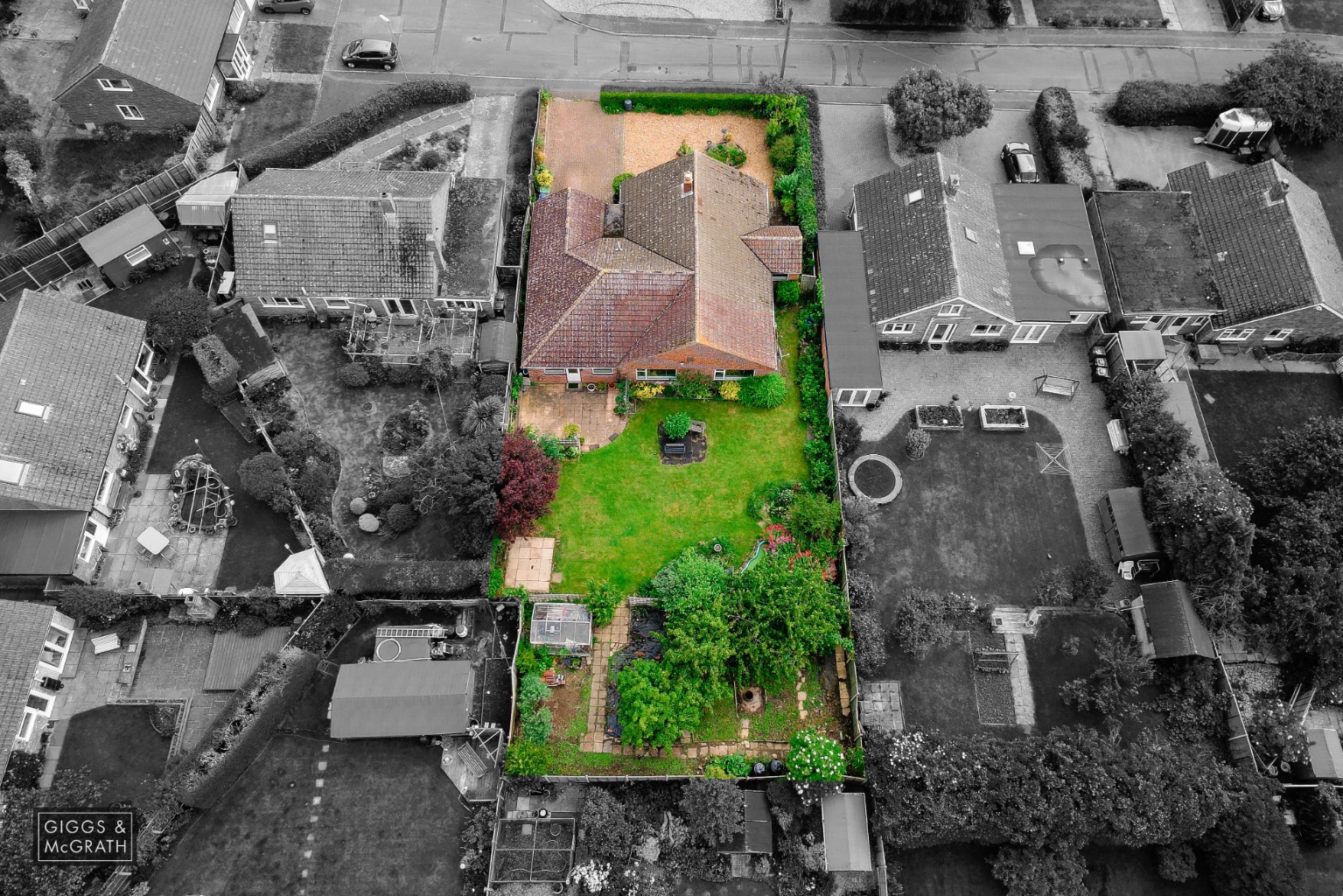 3 bed bungalow for sale in Eaton Close, Huntingdon 1