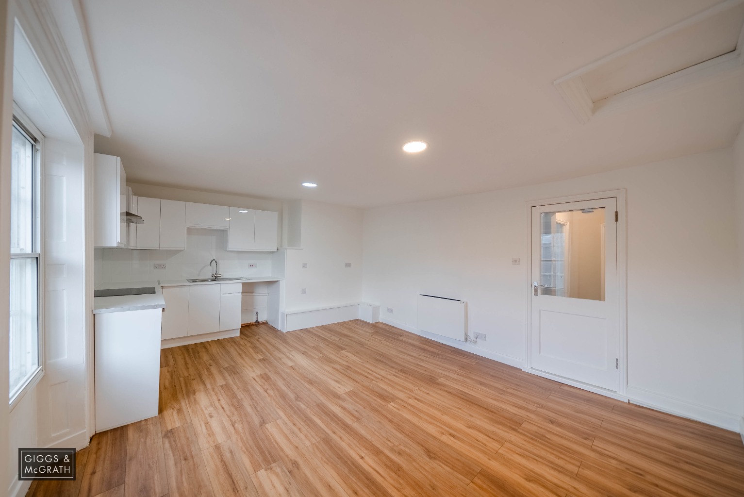 1 bed flat for sale in Mill Road, Huntingdon  - Property Image 2