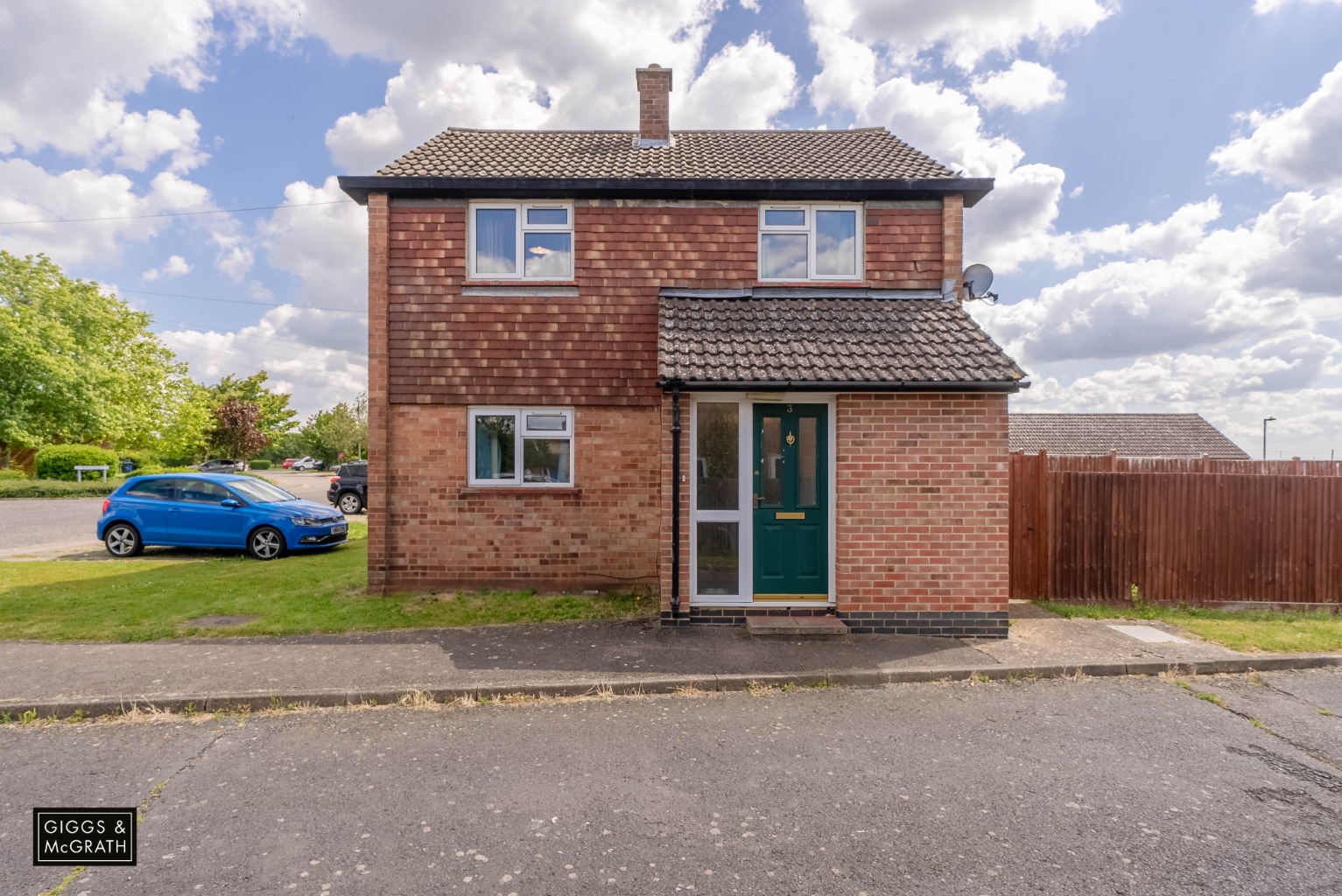 2 bed end of terrace house for sale in Bath Crescent, Huntingdon, PE28