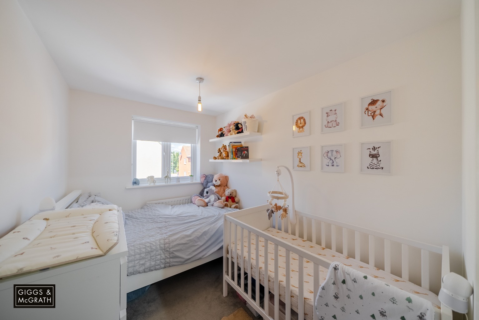 3 bed detached house for sale in Lilyfield Crescent, Huntingdon 9