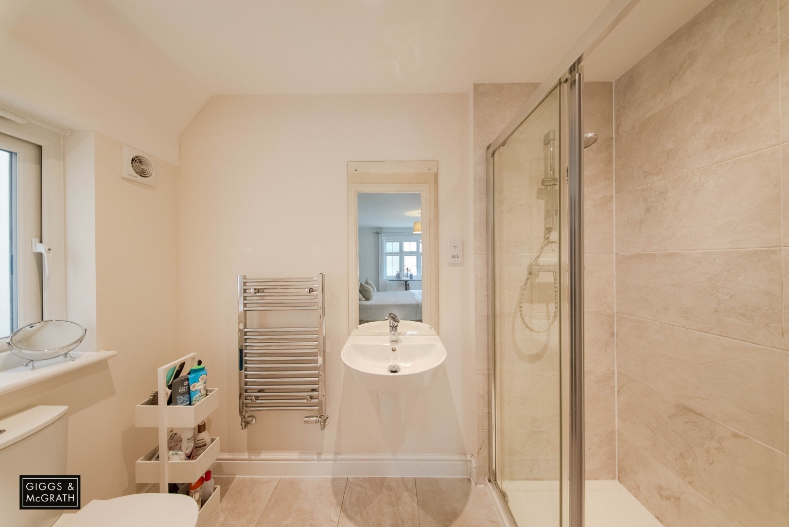 4 bed detached house for sale in Tiptoff Close, Huntingdon  - Property Image 11