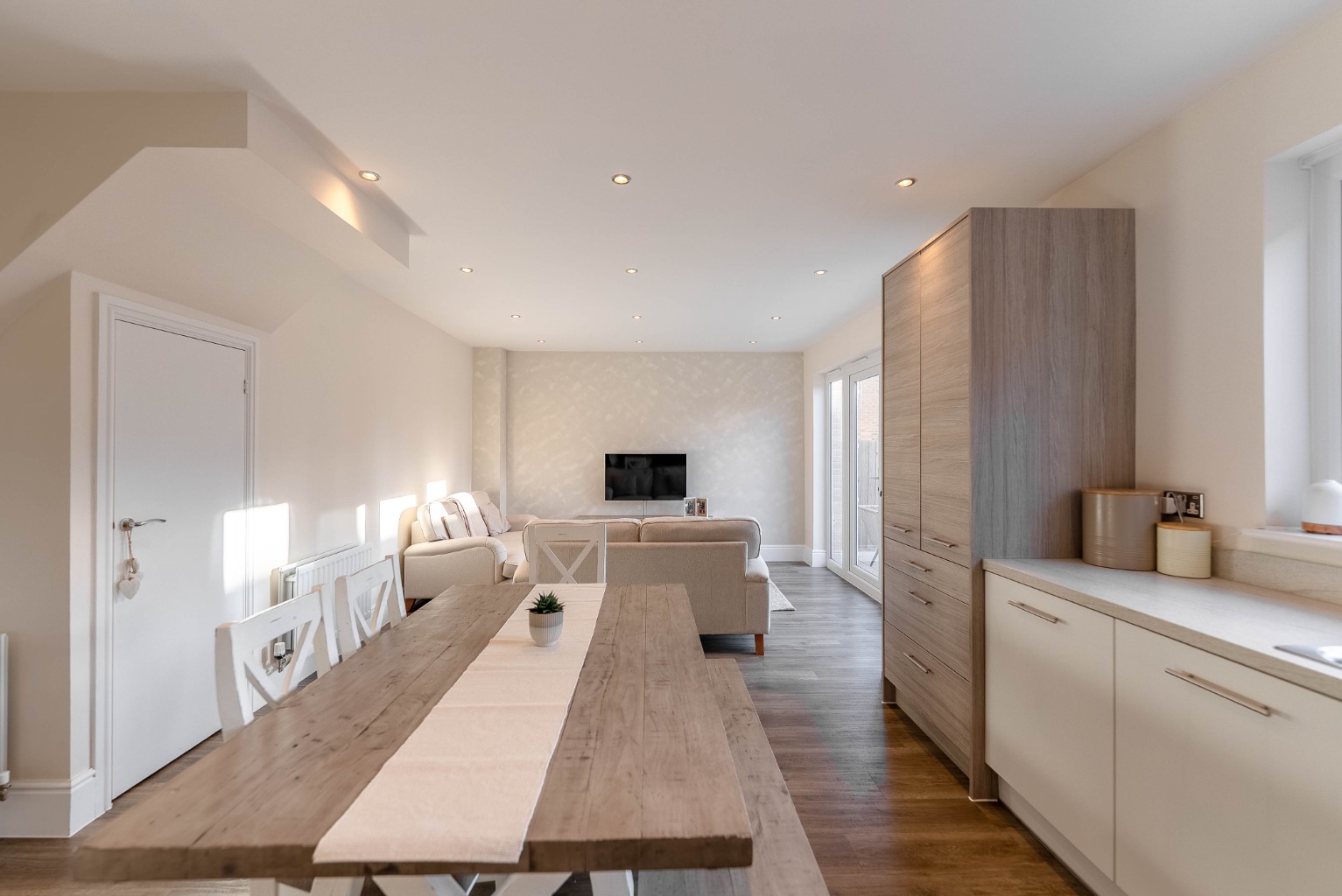 4 bed detached house for sale in Tiptoff Close, Huntingdon  - Property Image 5