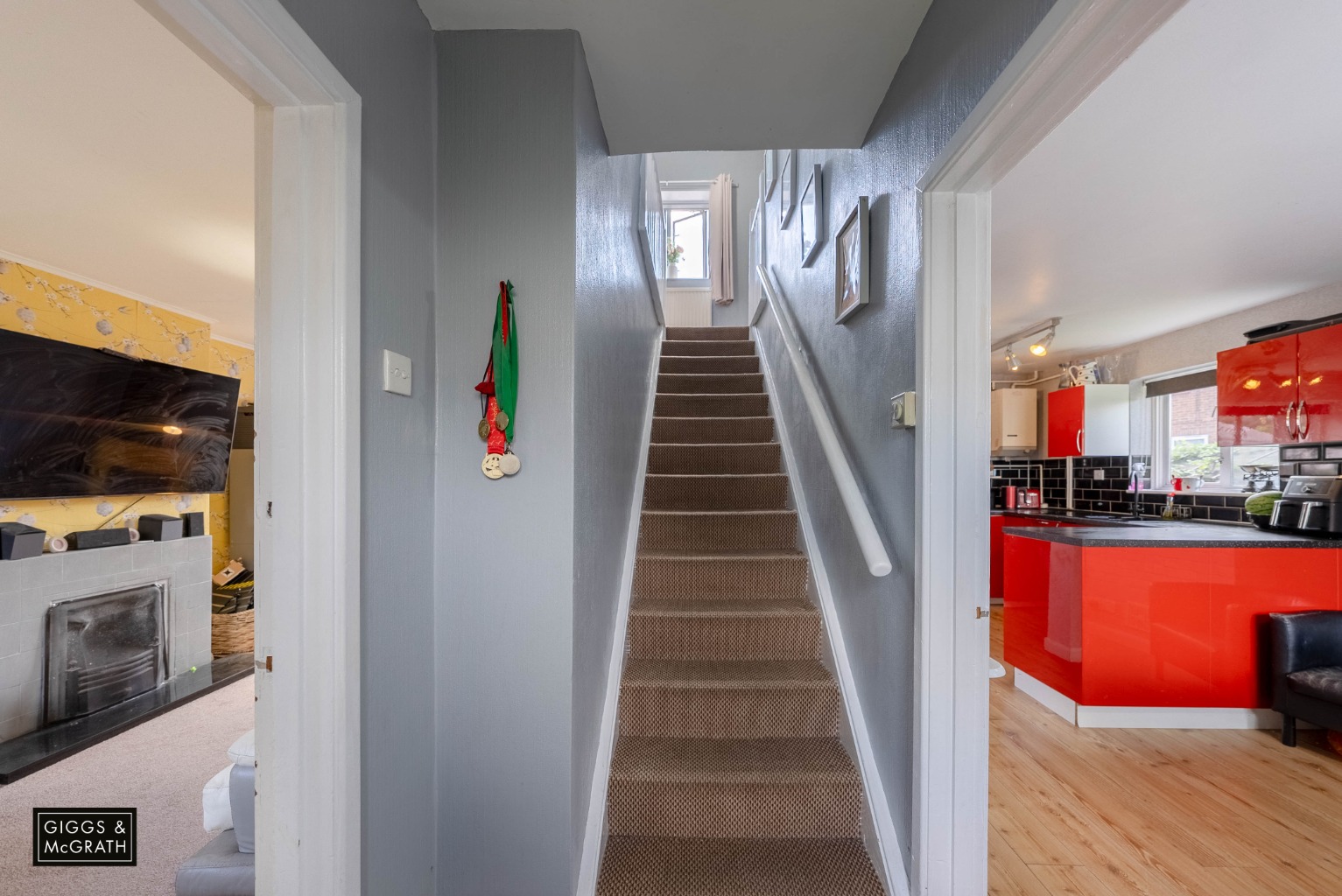 4 bed semi-detached house for sale in Ambury Hill, Huntingdon  - Property Image 5