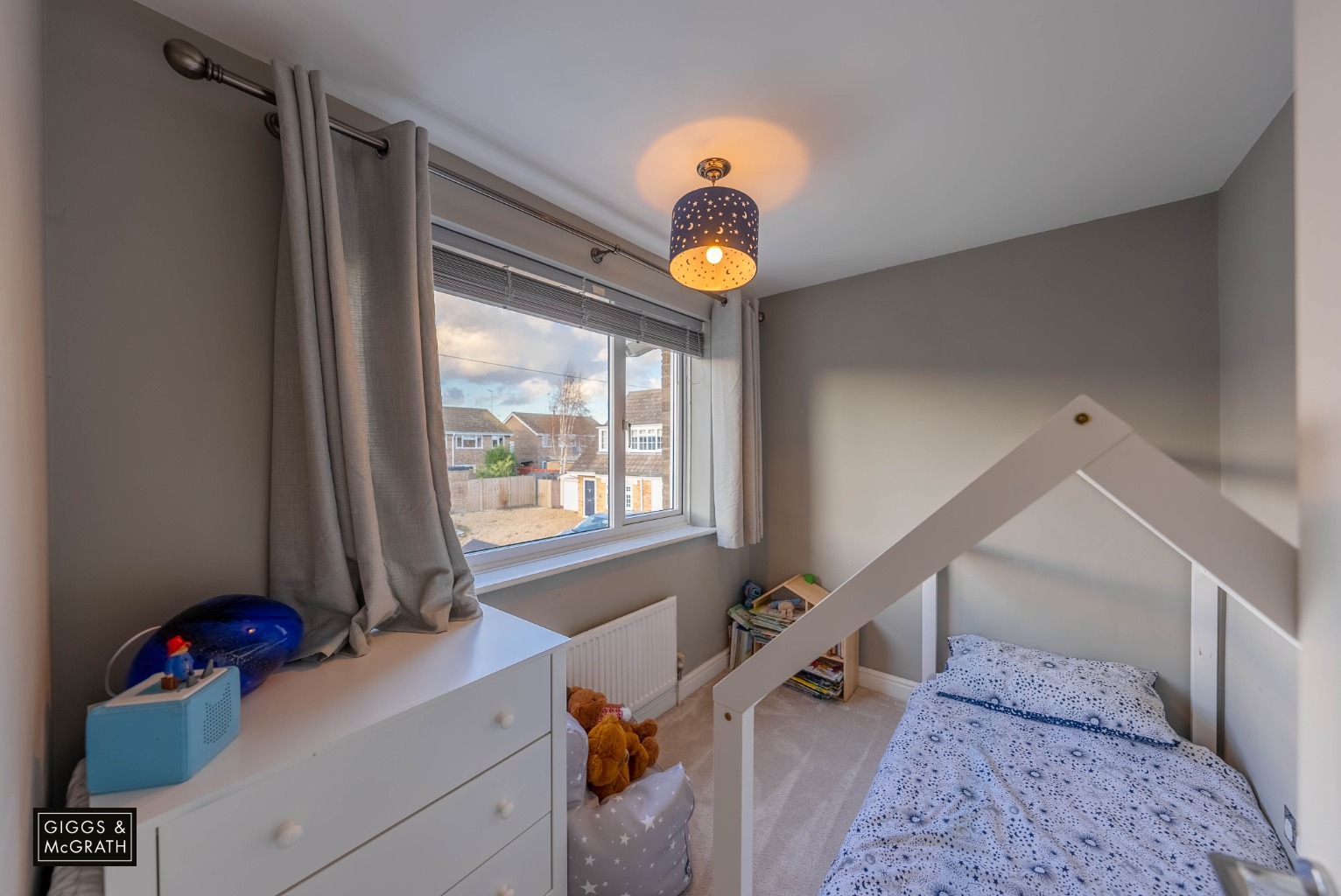 3 bed semi-detached house for sale in Sapcote Way, Huntingdon  - Property Image 10