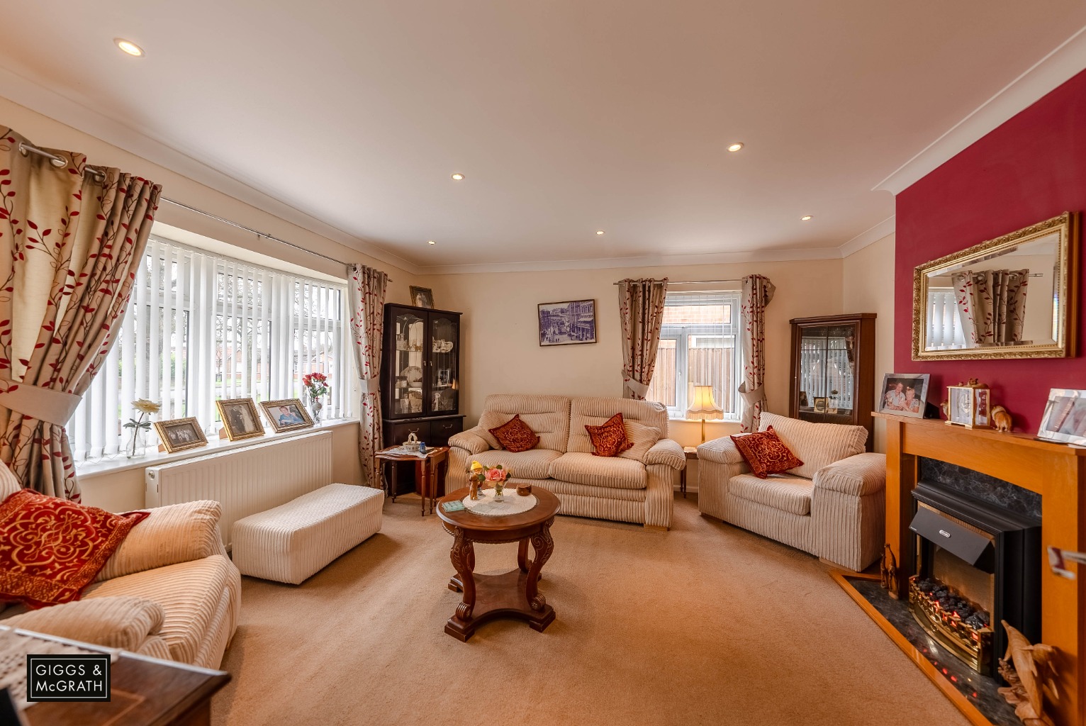 3 bed detached bungalow for sale in Desborough Road, Huntingdon 1