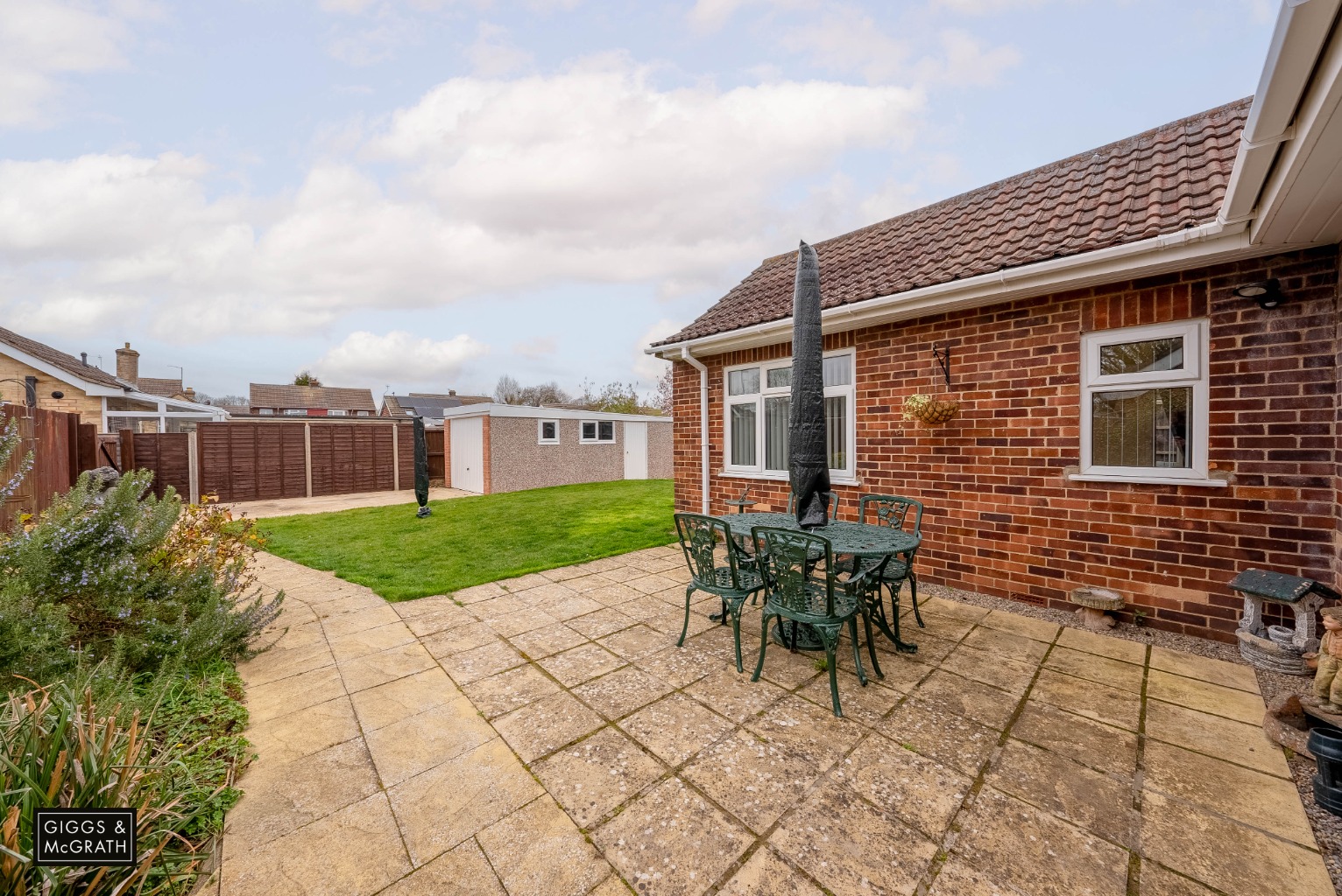 3 bed detached bungalow for sale in Desborough Road, Huntingdon  - Property Image 16