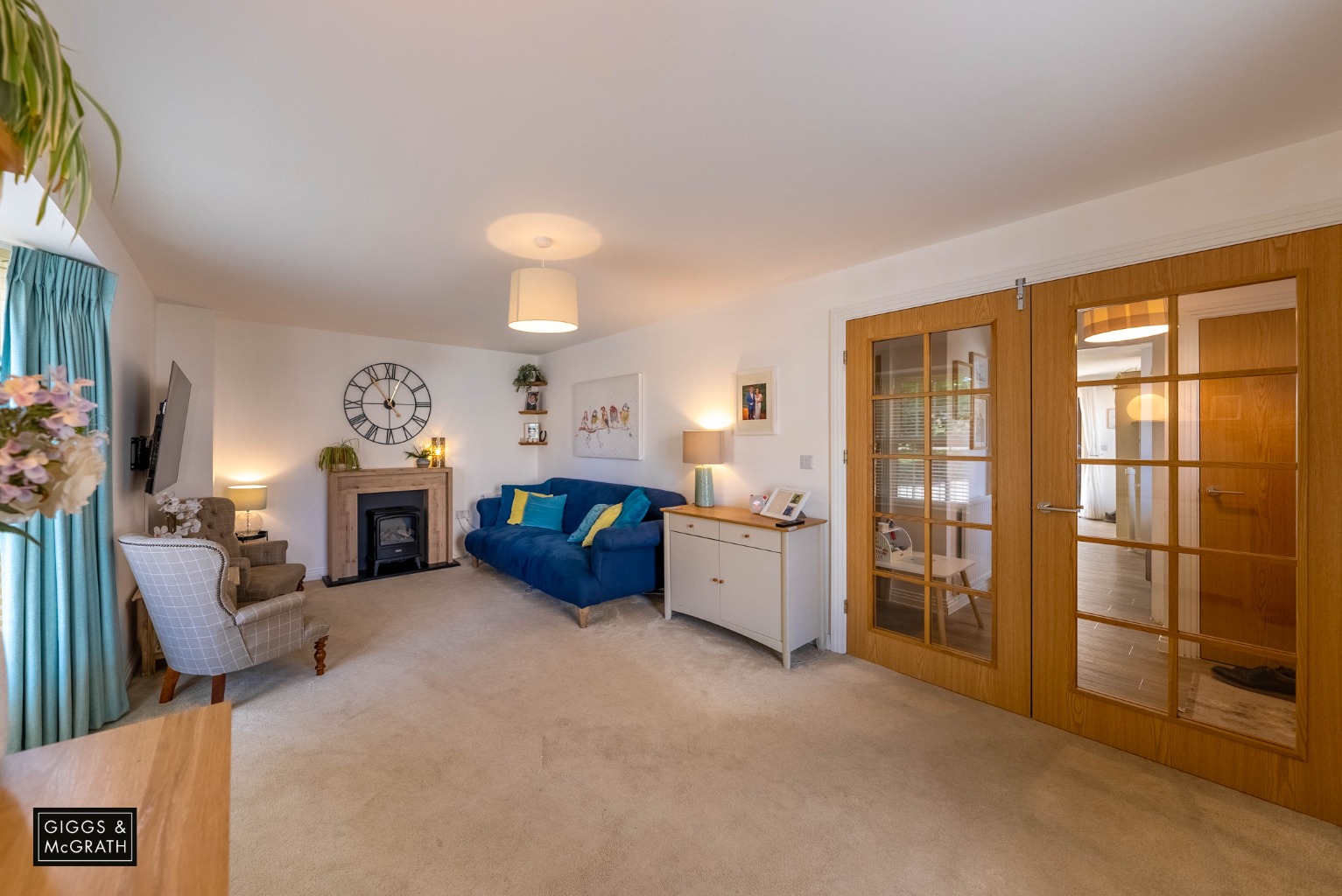 5 bed detached house for sale in Central Avenue, Huntingdon 4