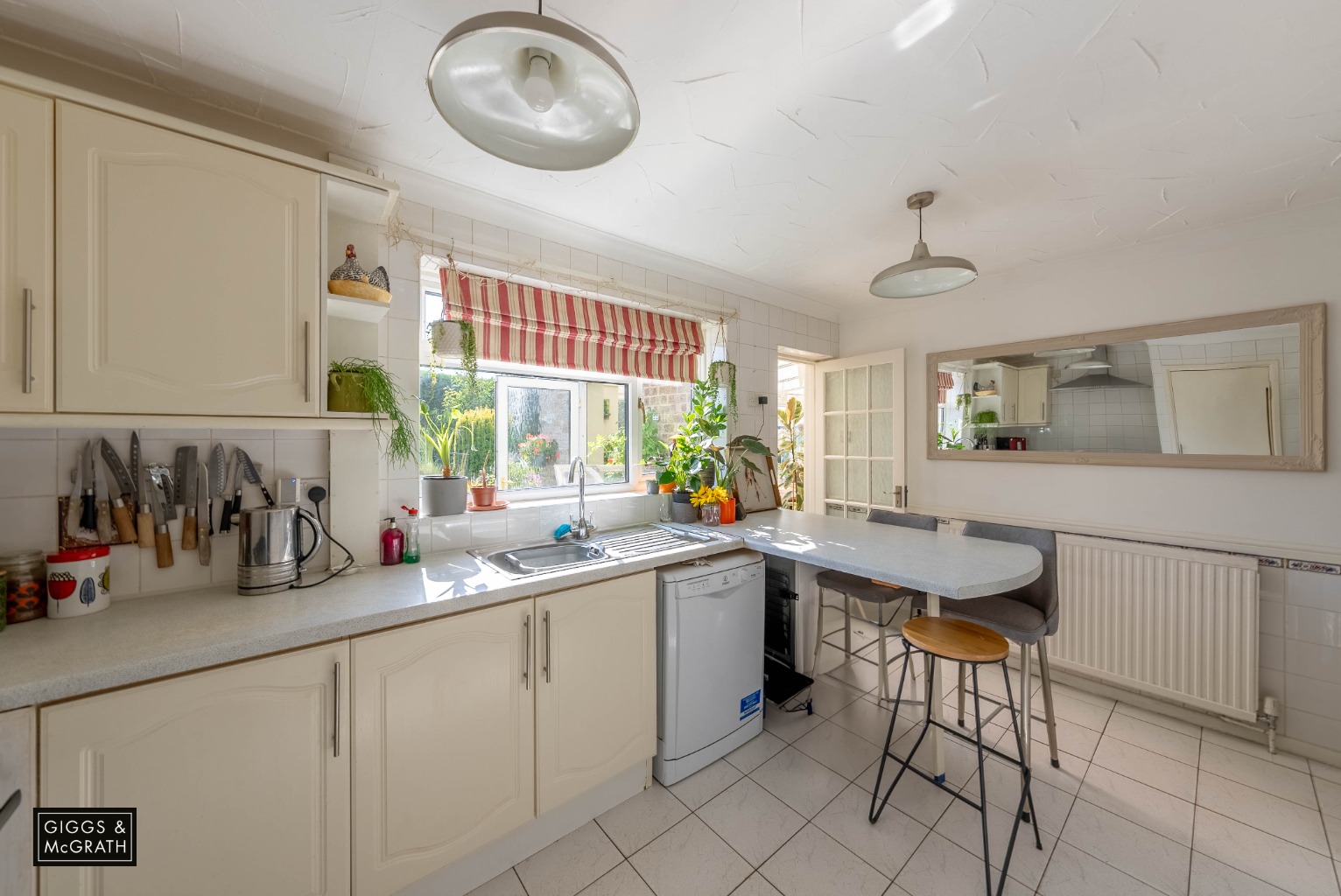 4 bed detached house for sale in Queens Road 6