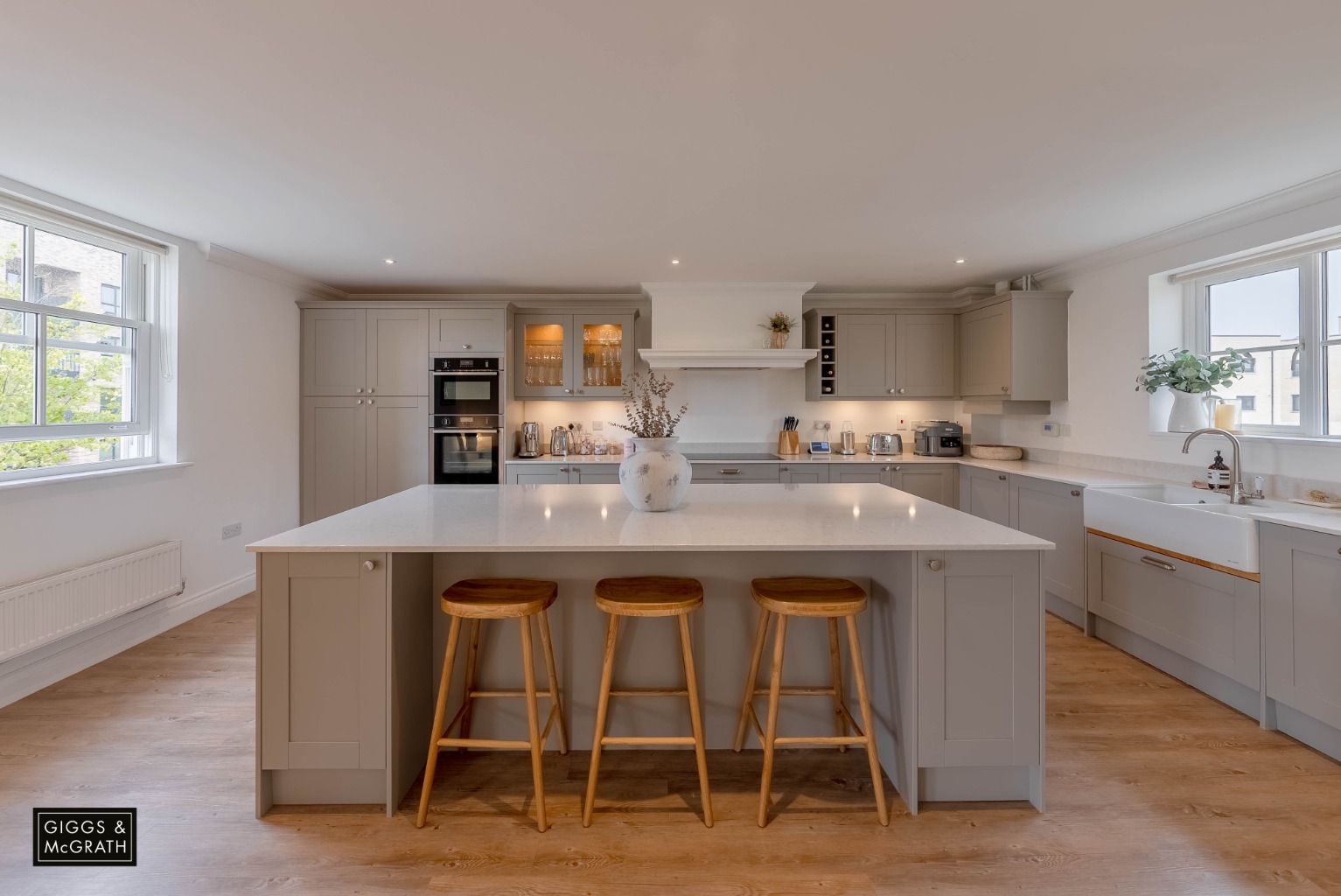 4 bed detached house for sale in Senliz Road, Huntingdon  - Property Image 2