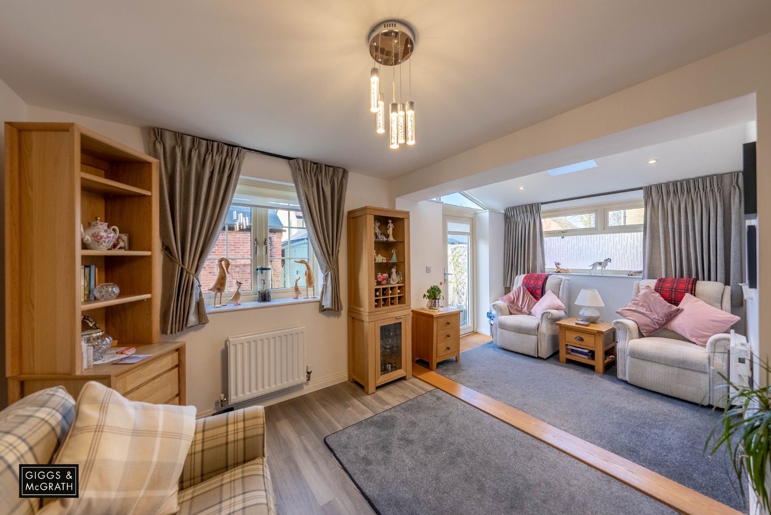 3 bed detached house for sale in Lamb Close, Huntingdon 4