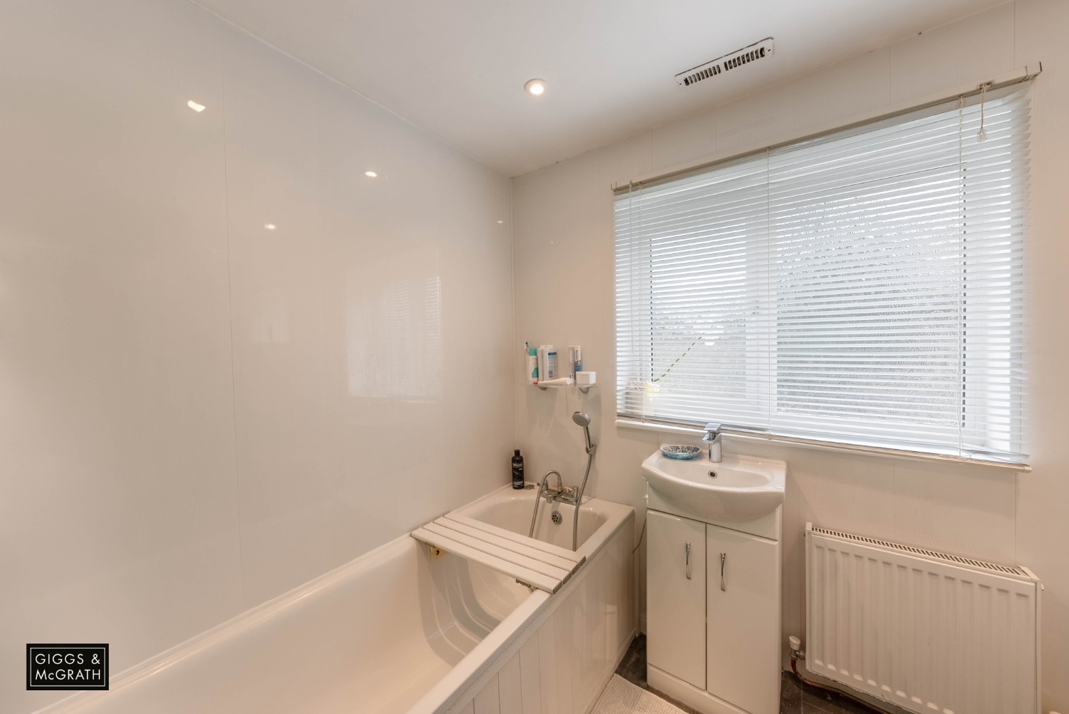 3 bed semi-detached house for sale in Highfield Avenue, Huntingdon  - Property Image 13