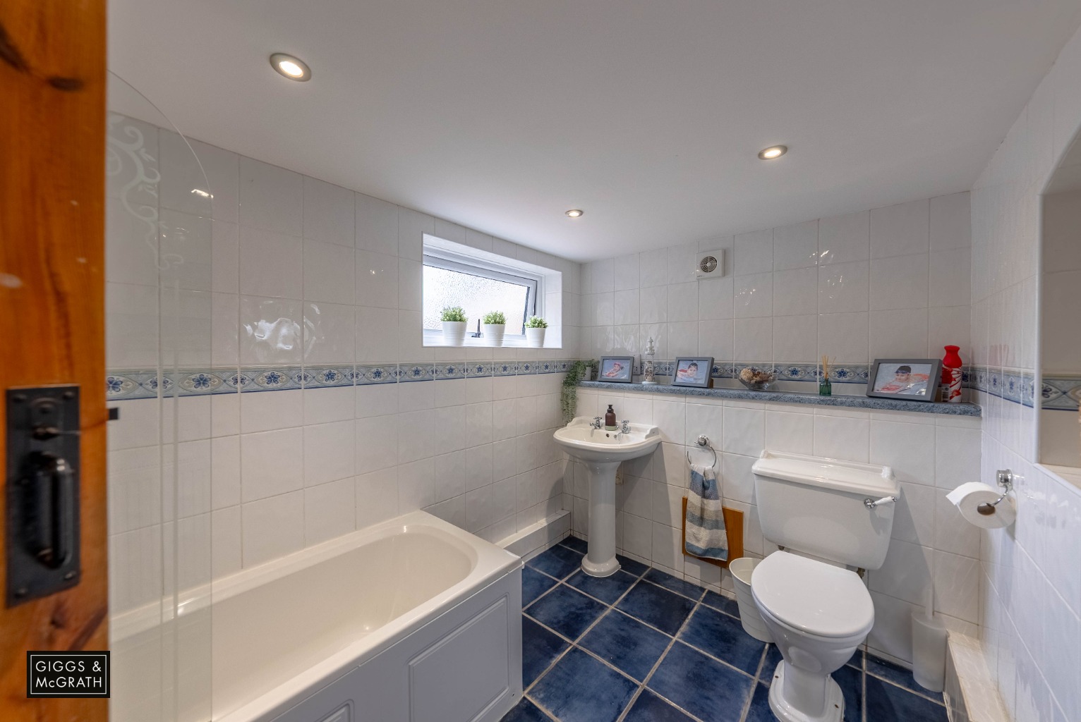 5 bed detached house for sale in High Street, Huntingdon  - Property Image 23