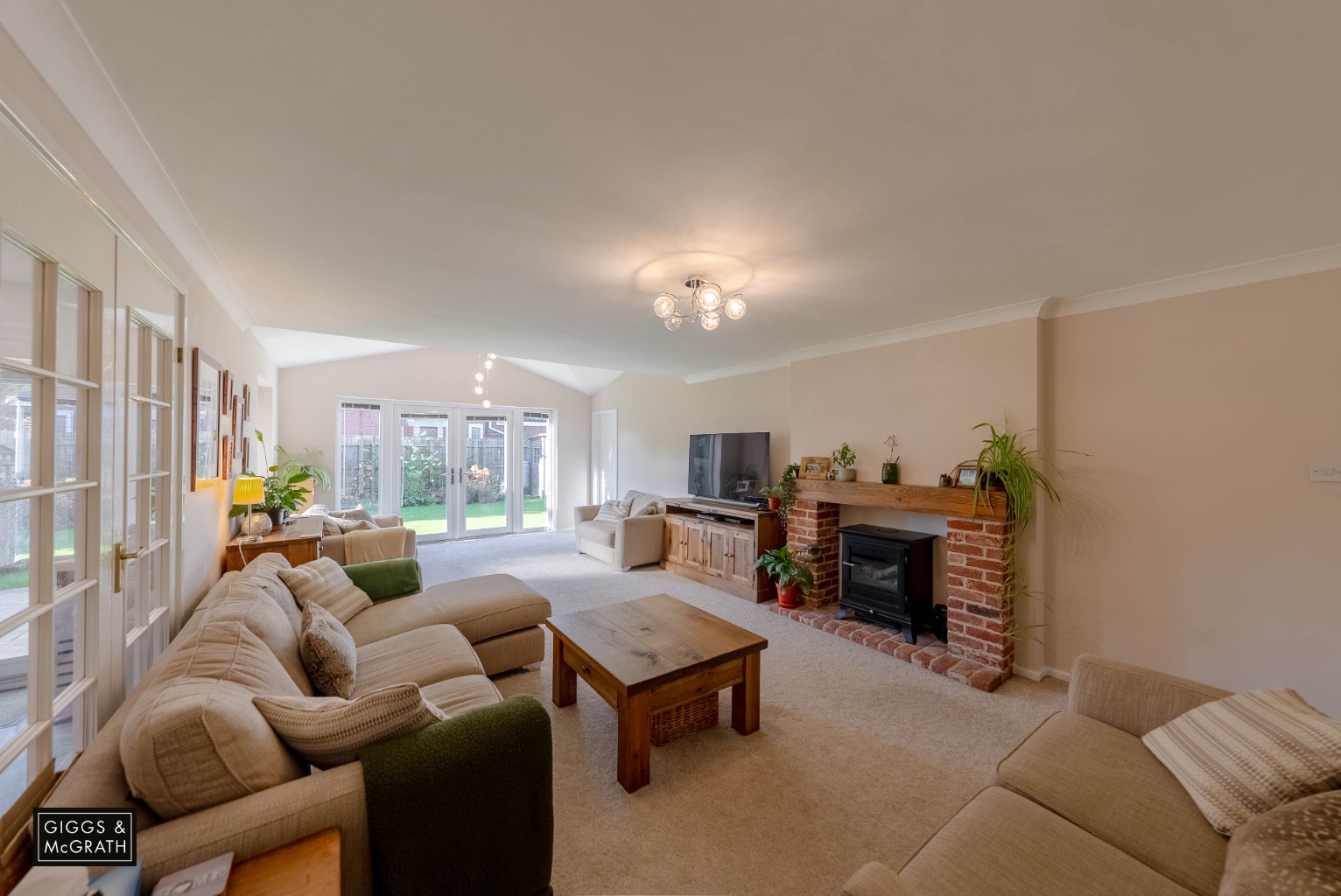 4 bed detached house for sale in Provence Road, Huntingdon  - Property Image 6
