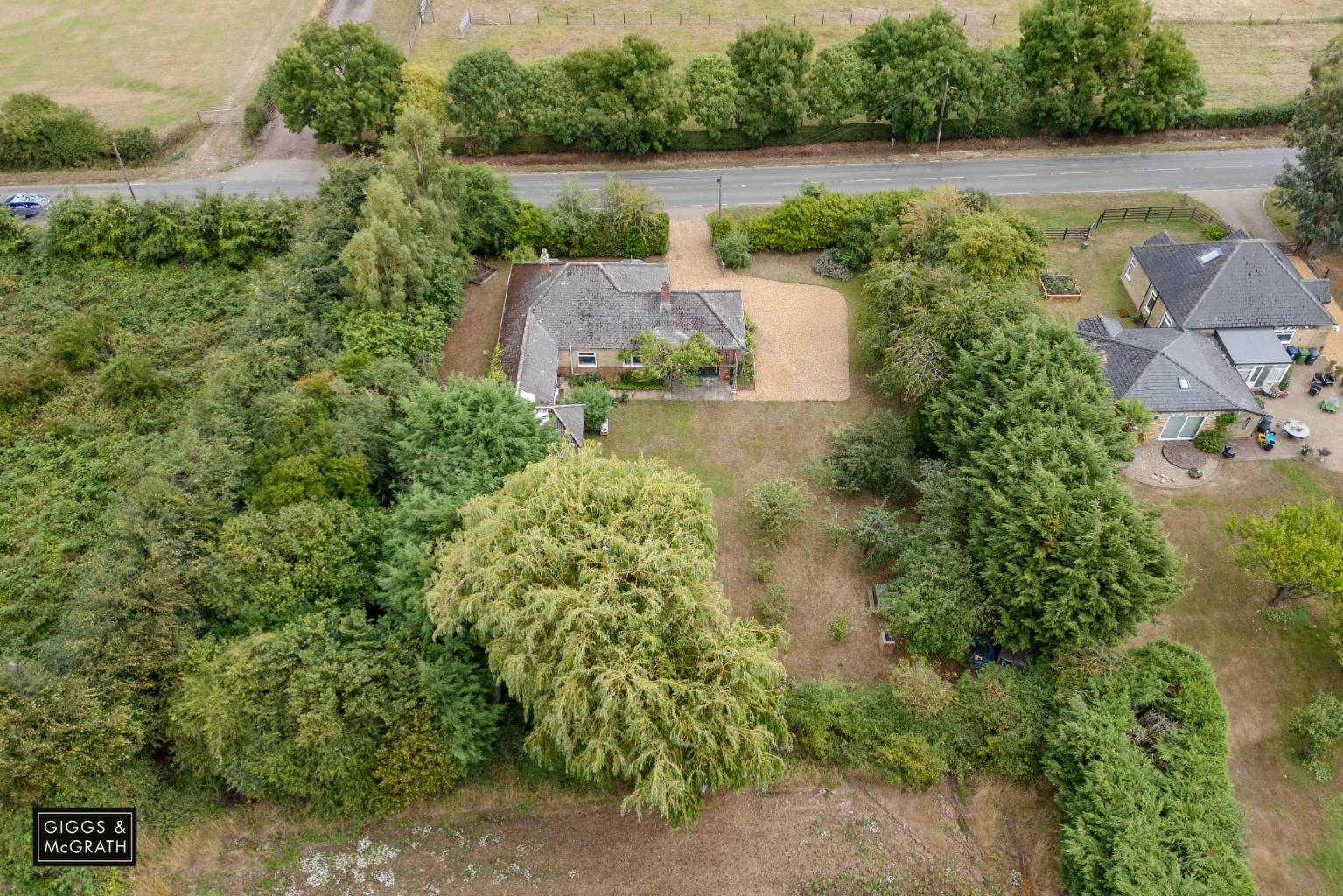 3 bed detached bungalow for sale in Colne Road, Huntingdon  - Property Image 11