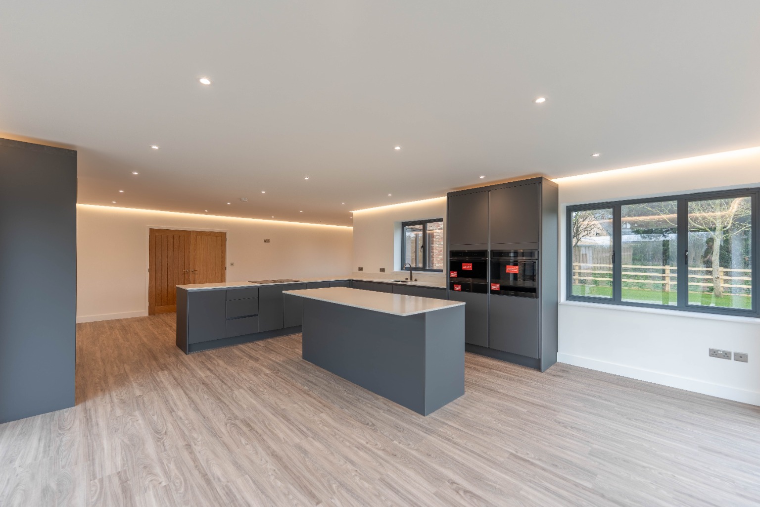 5 bed detached house for sale in Fen Road, Huntingdon  - Property Image 10