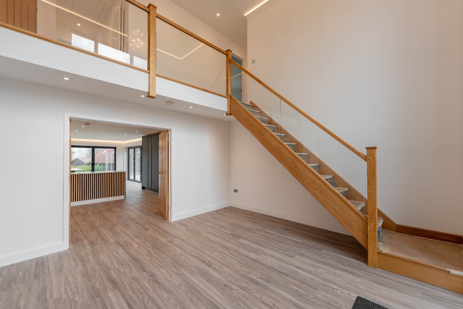 5 bed detached house for sale in Fen Road, Huntingdon  - Property Image 5