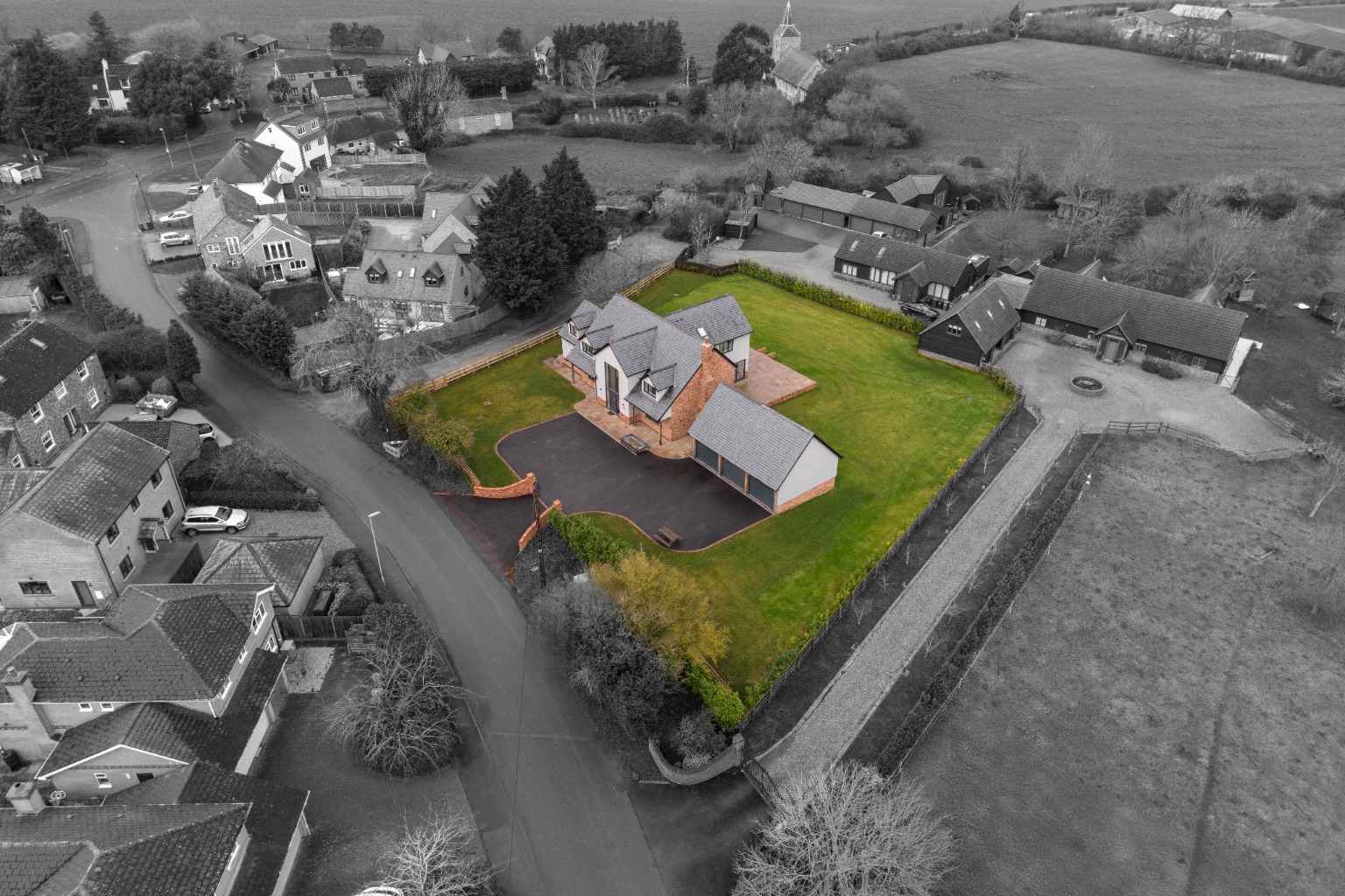 5 bed detached house for sale in Fen Road, Huntingdon 3