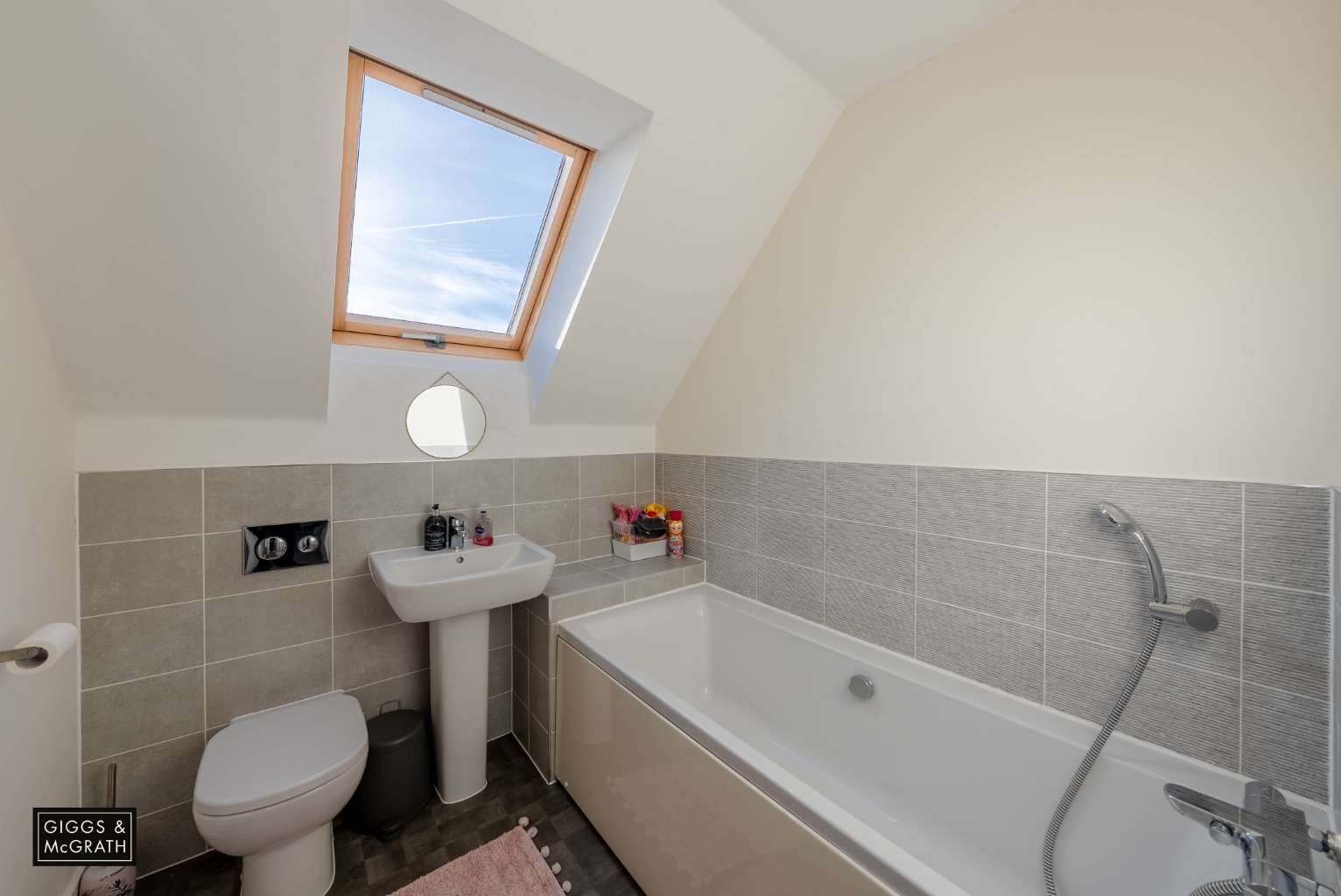 3 bed semi-detached house for sale in Central Avenue, Huntingdon  - Property Image 11