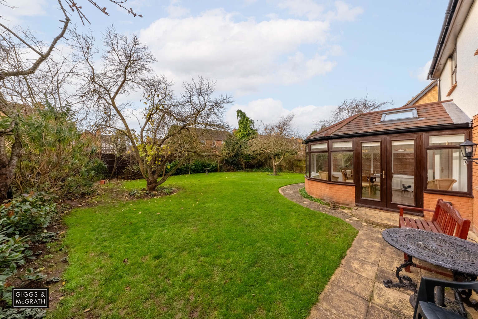 4 bed detached house for sale in Tawny Crescent, Huntingdon  - Property Image 17