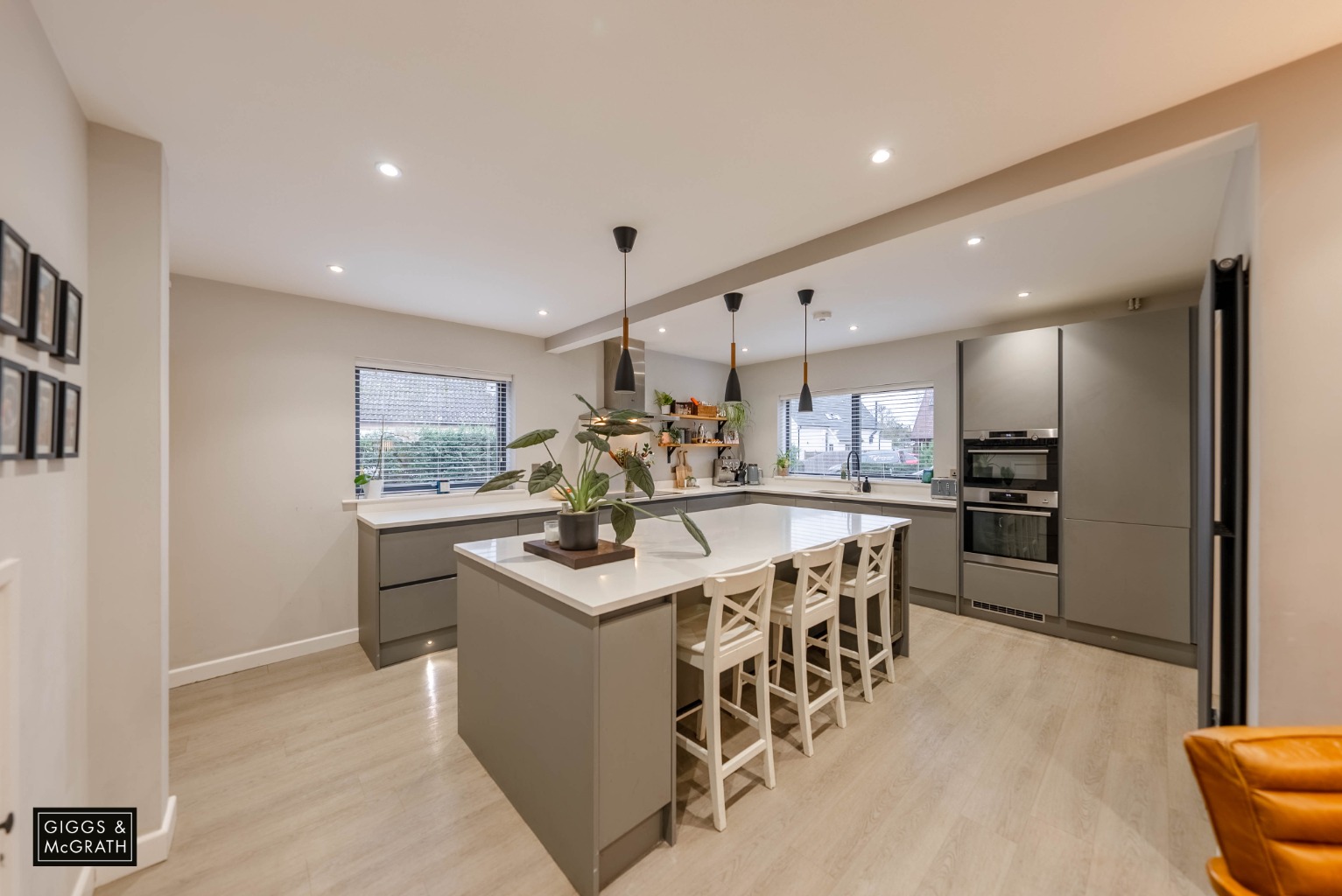 4 bed detached house for sale in Hawkes Lane, St. Ives  - Property Image 10