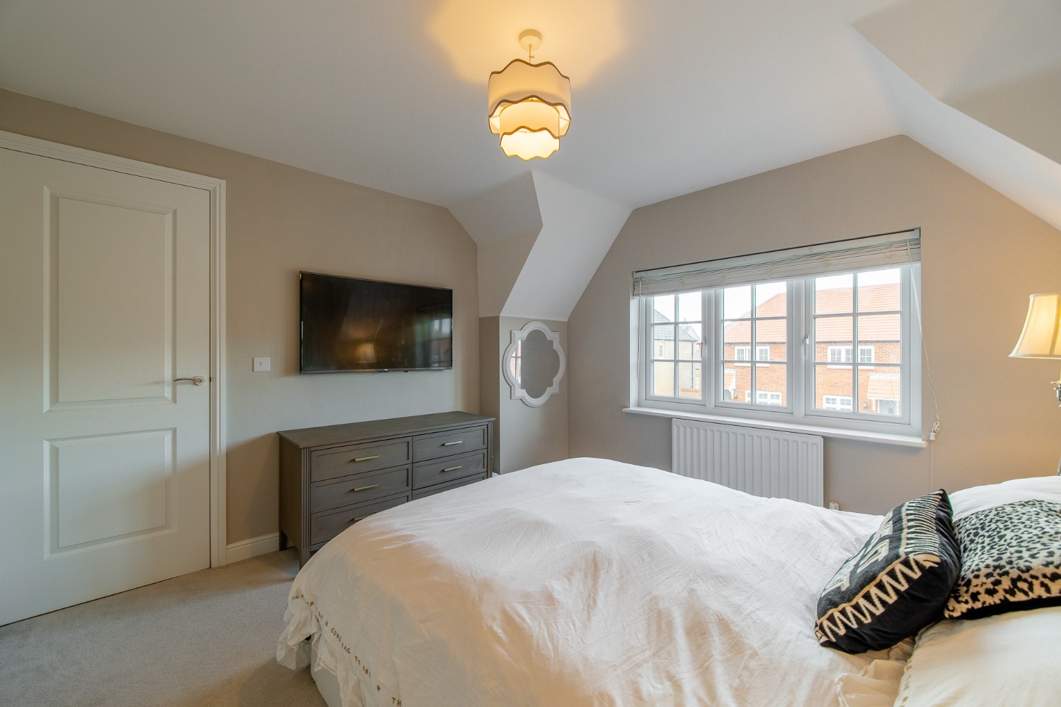 3 bed semi-detached house for sale in Druell Way, Huntingdon 7