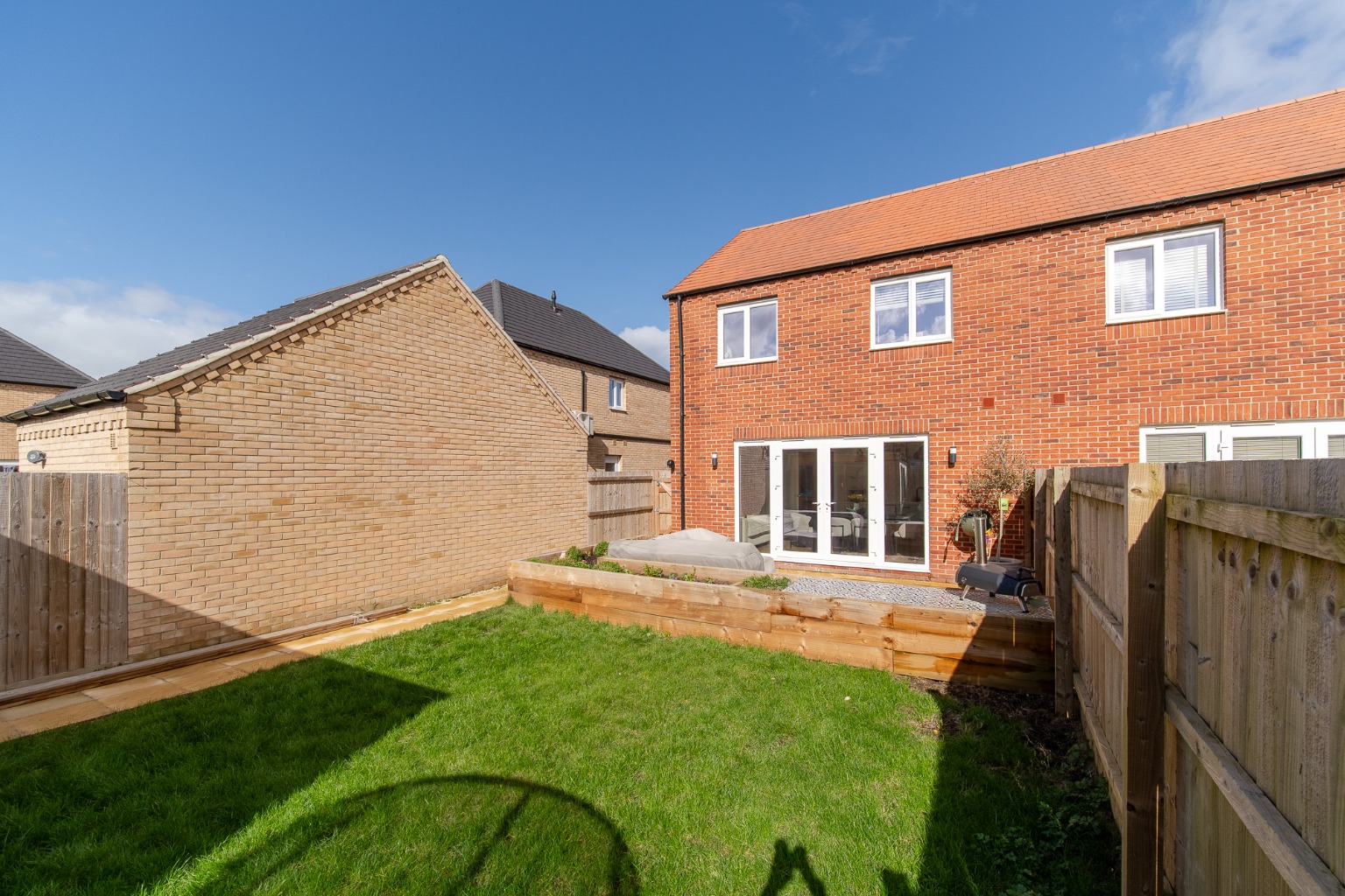 3 bed semi-detached house for sale in Druell Way, Huntingdon 12