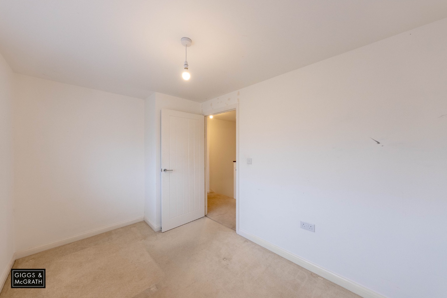 4 bed detached house for sale in Peacock Drive, Huntingdon 9