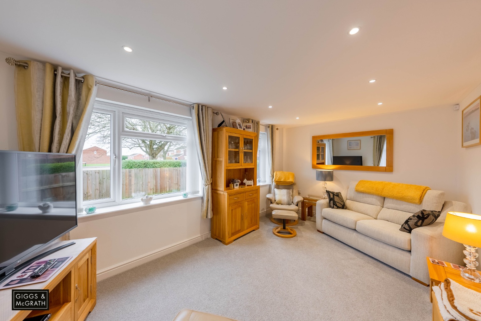 3 bed detached house for sale in Stirling Road, St. Ives 2